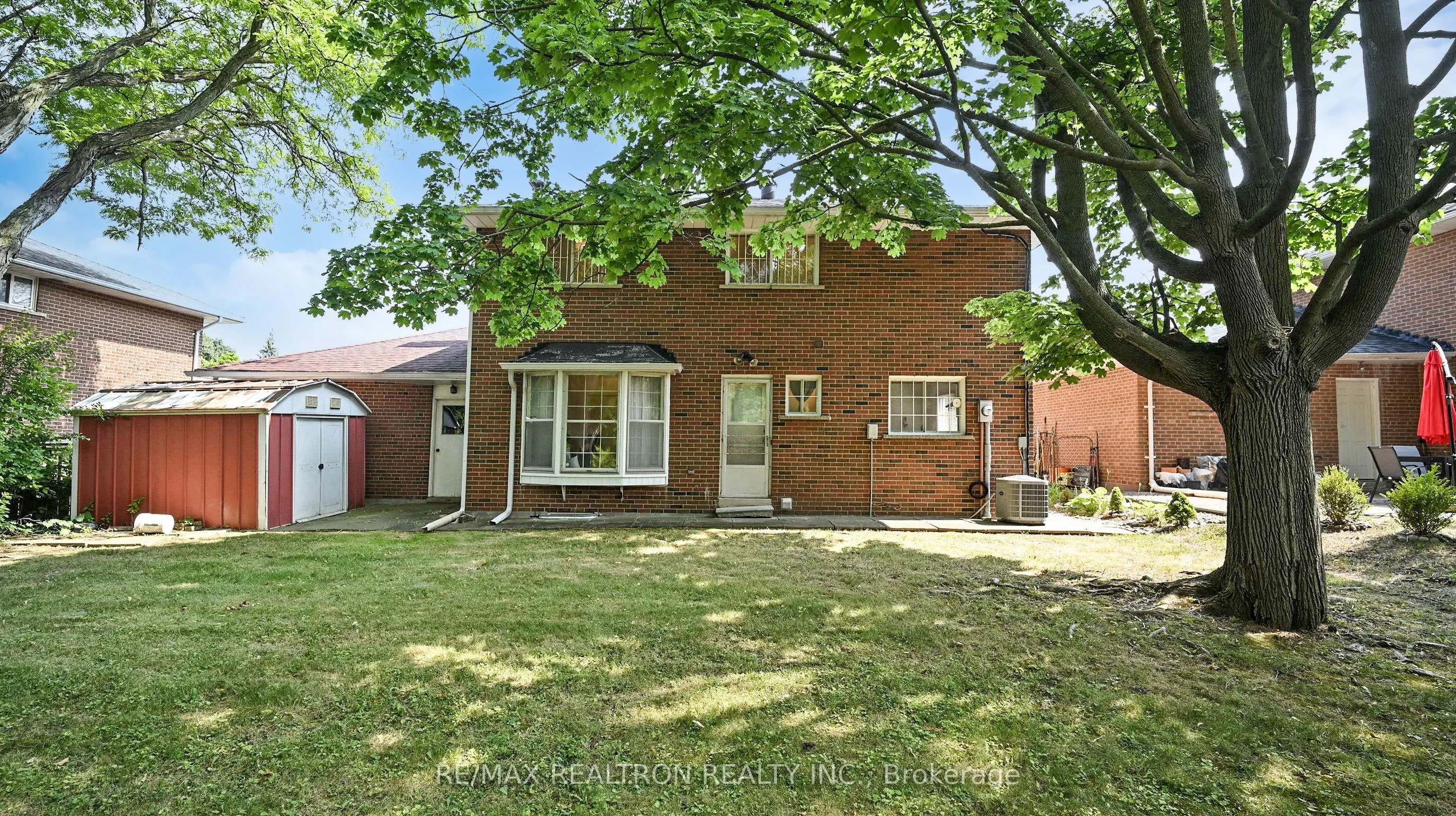 20 Zircon Court