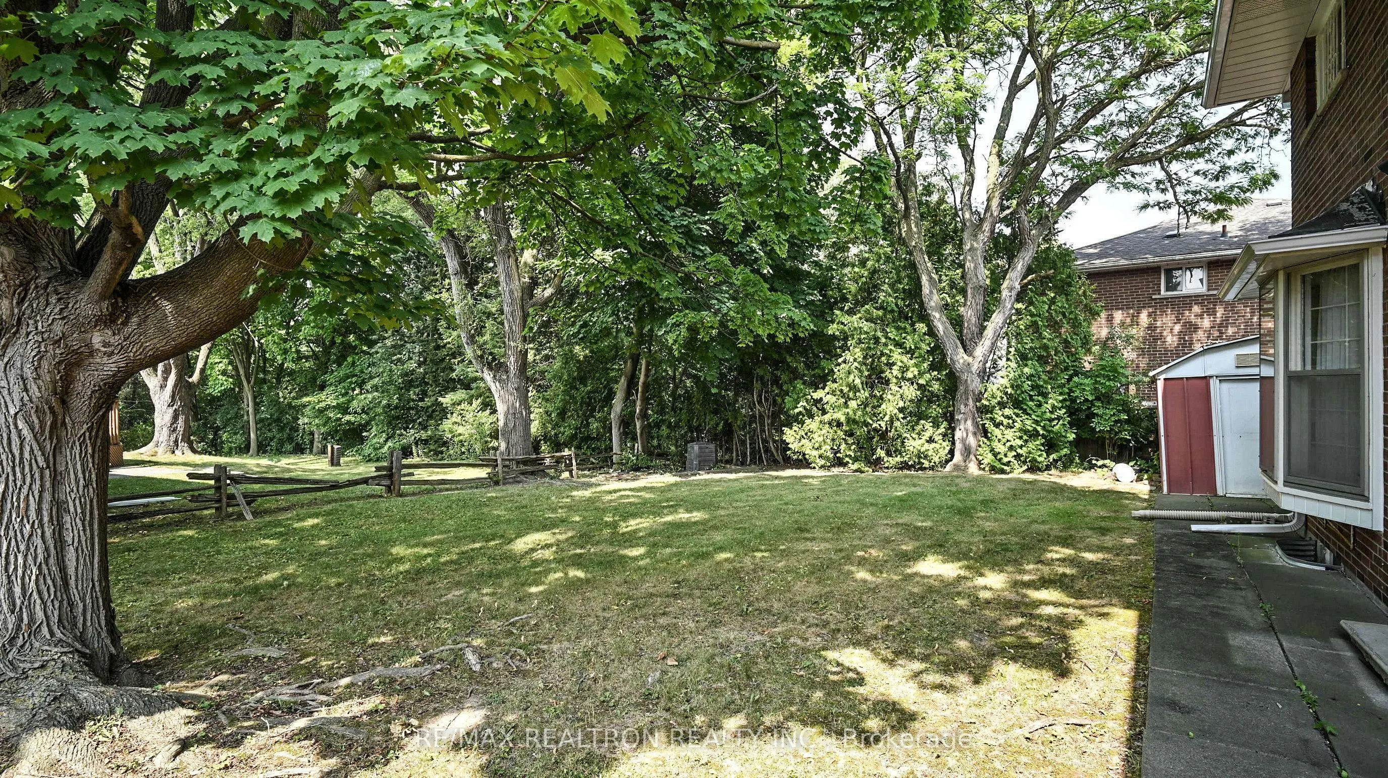 20 Zircon Court