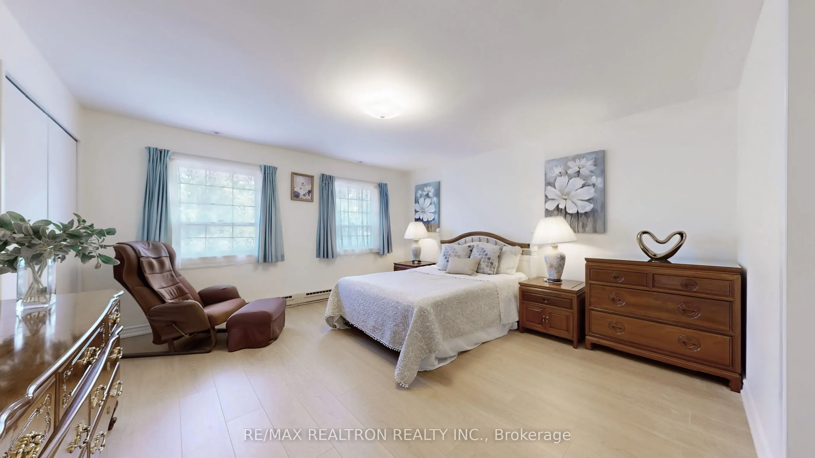 20 Zircon Court