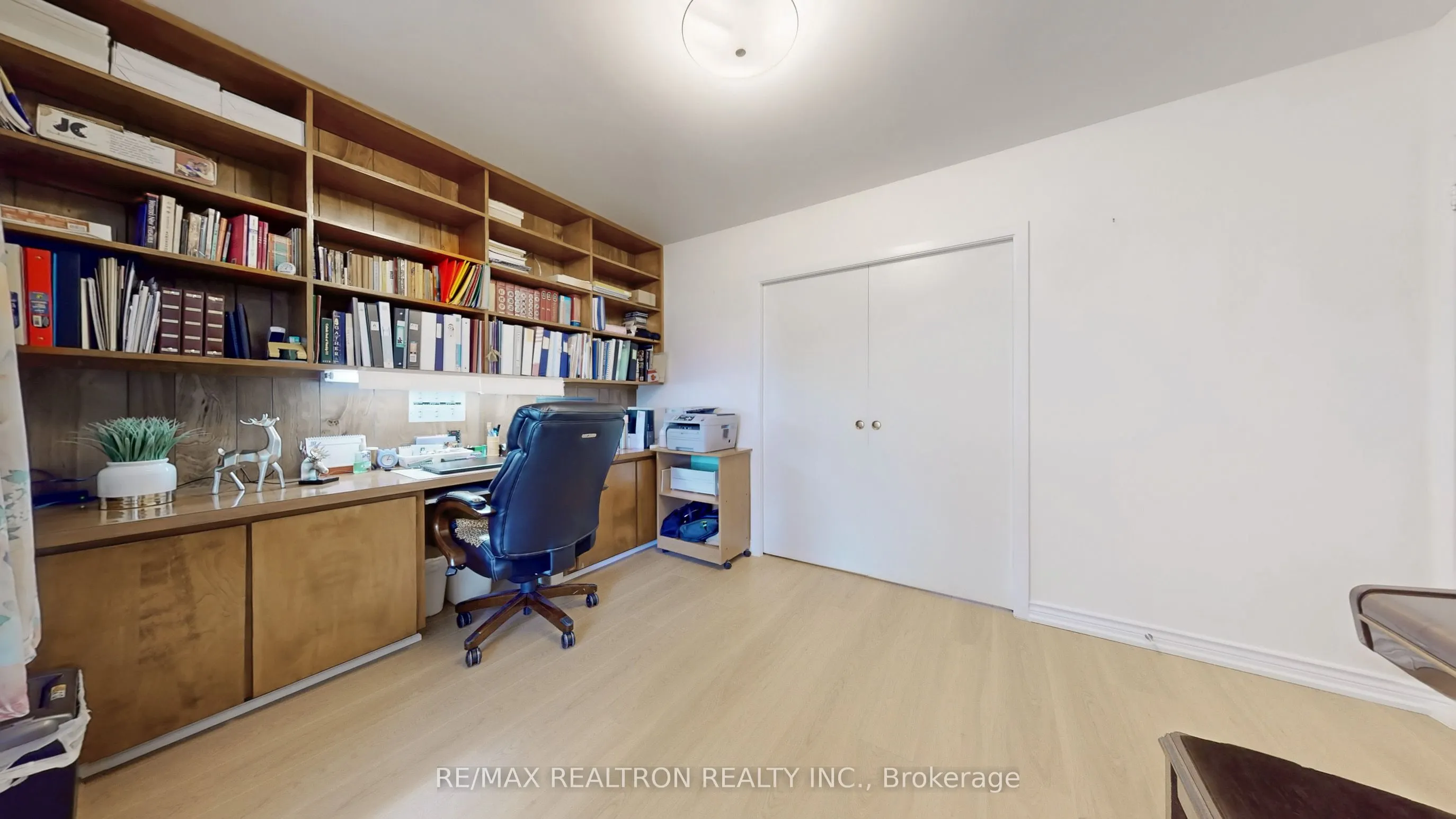 20 Zircon Court