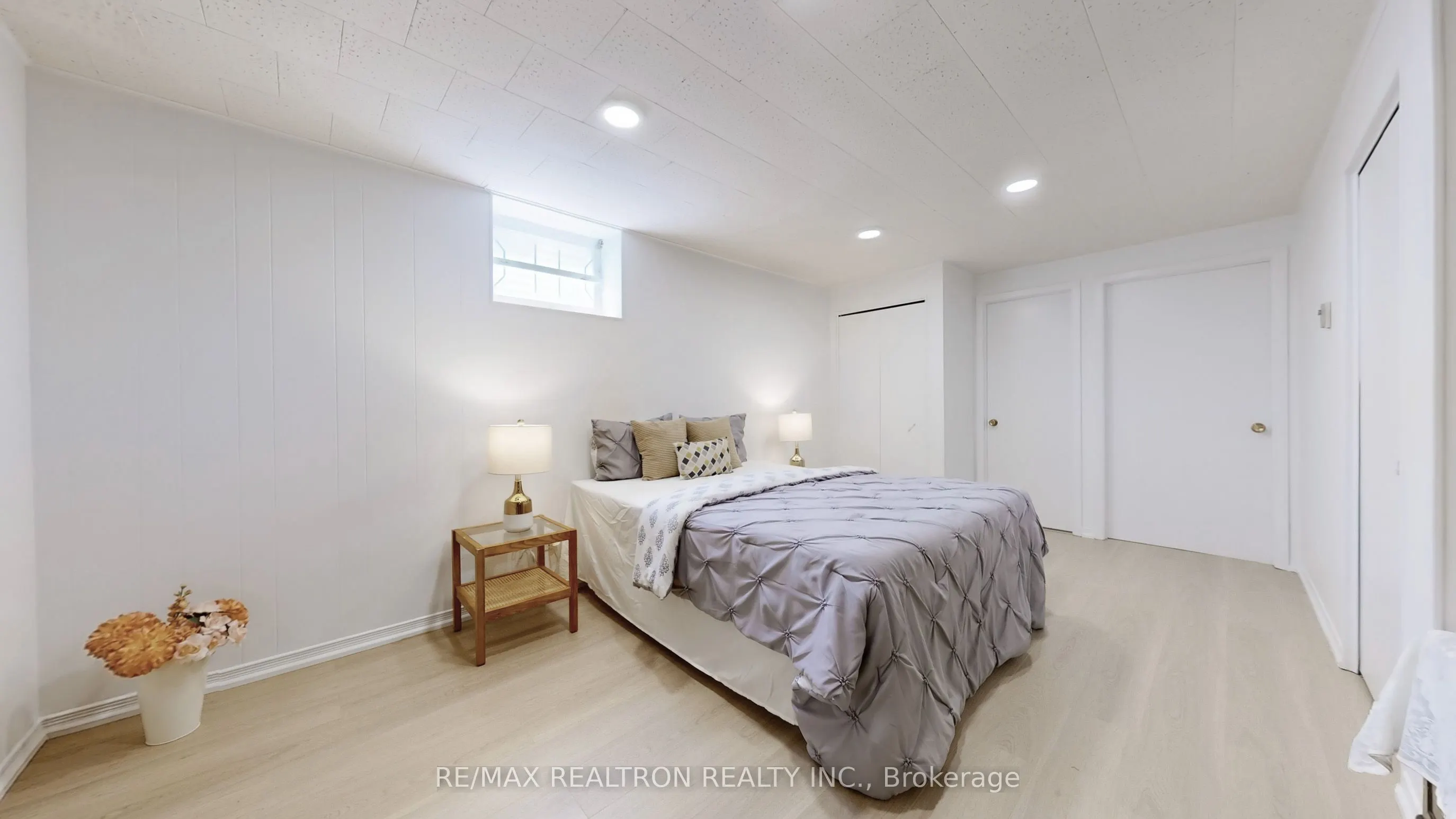 20 Zircon Court