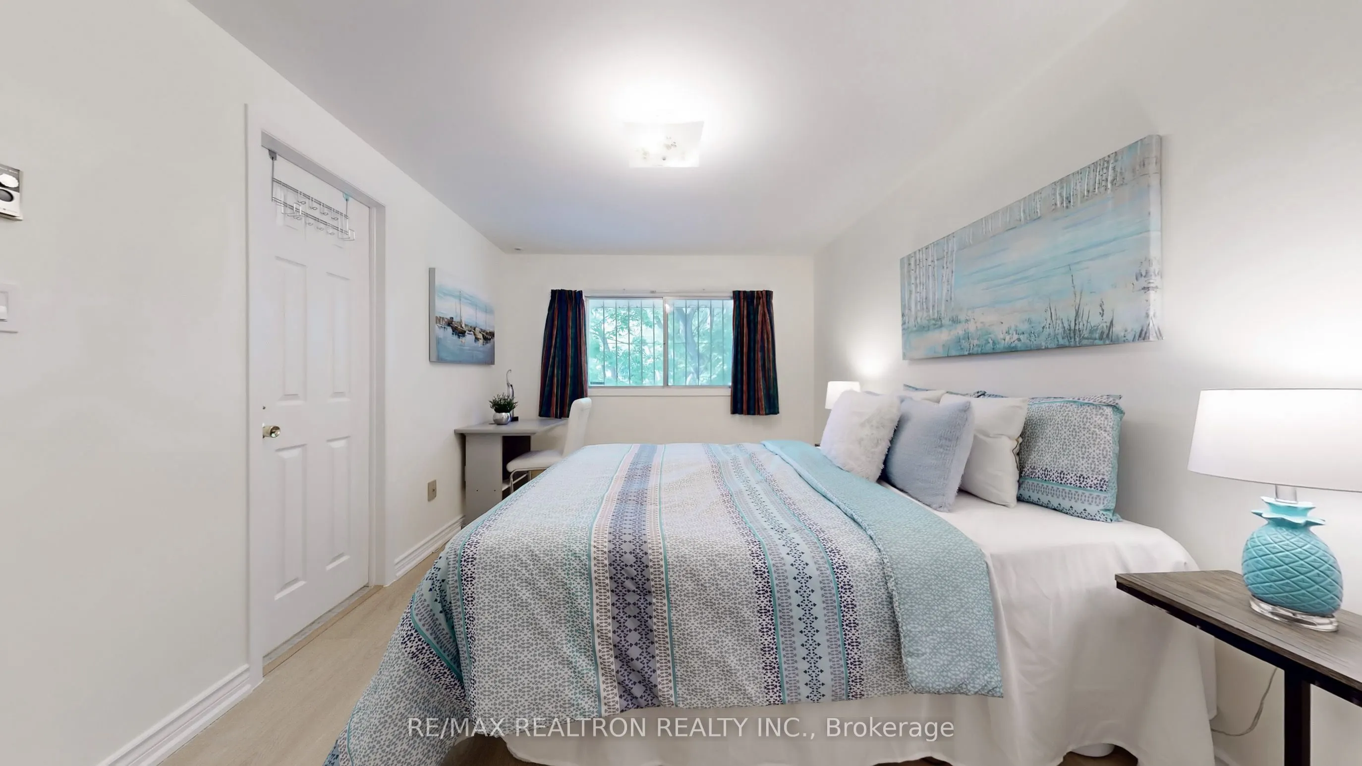20 Zircon Court