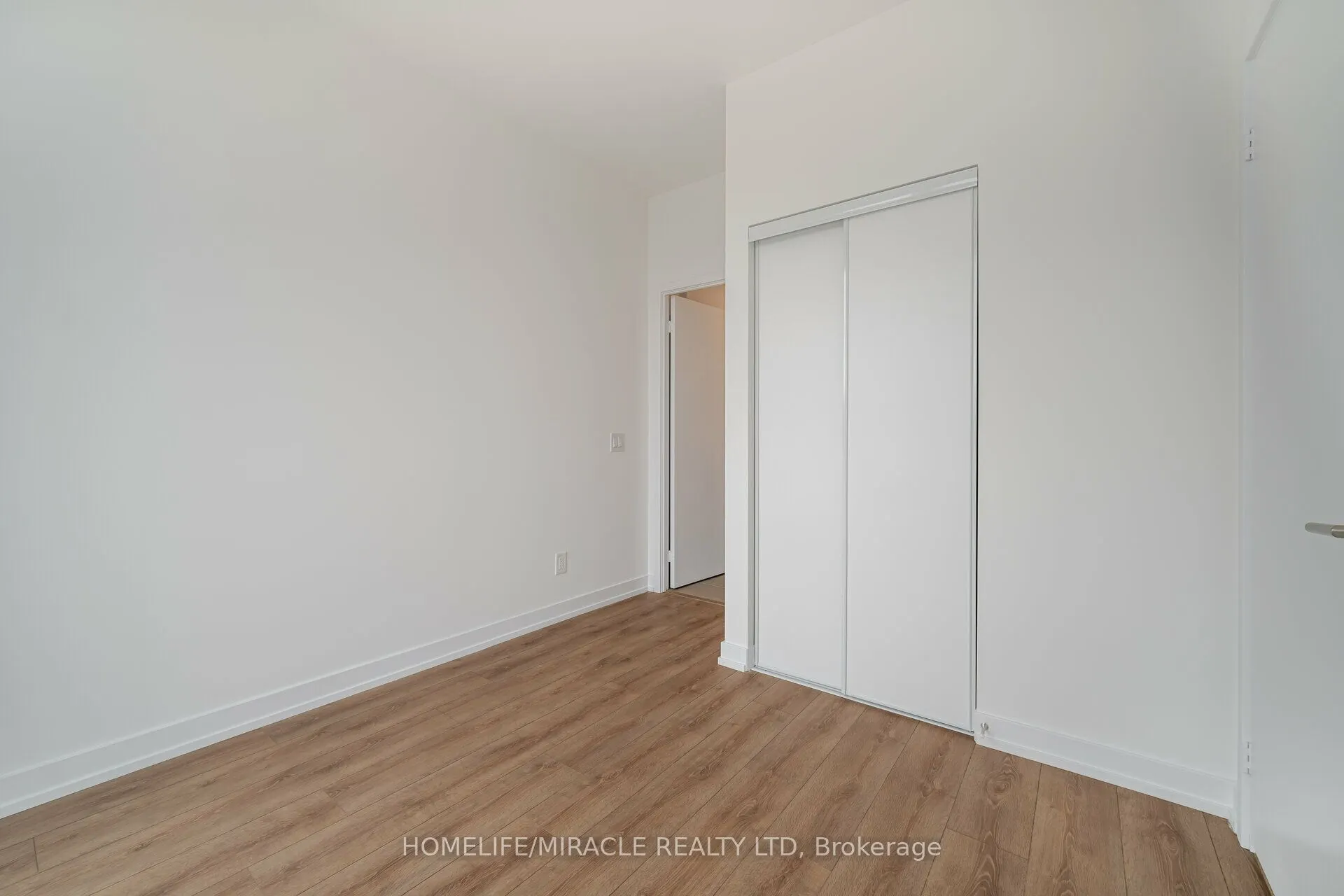 500 Dupont Street, #317