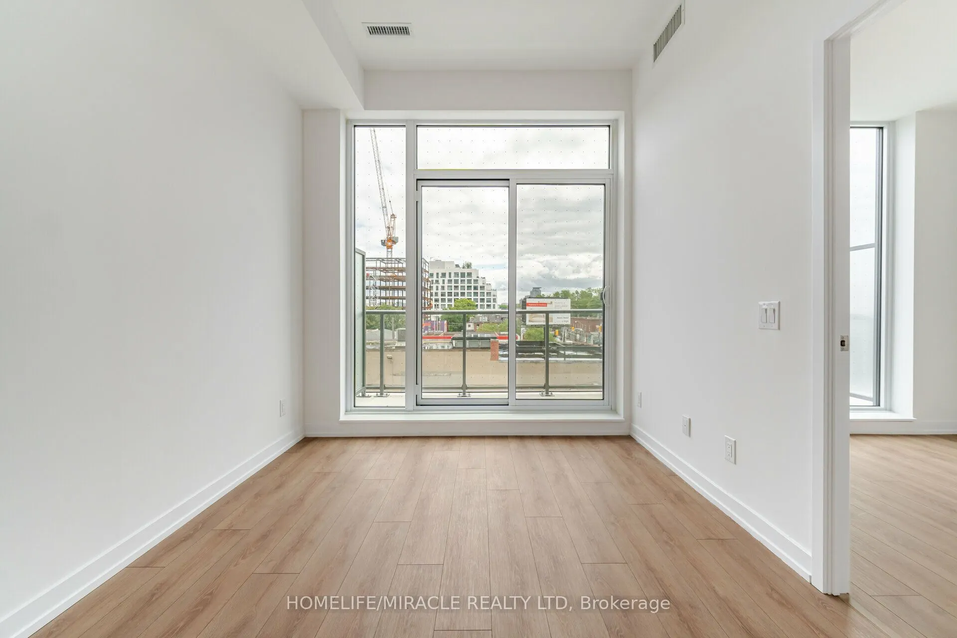 500 Dupont Street, #317
