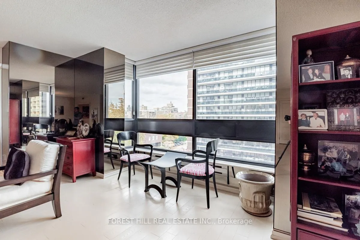 55 Prince Arthur Avenue, #901