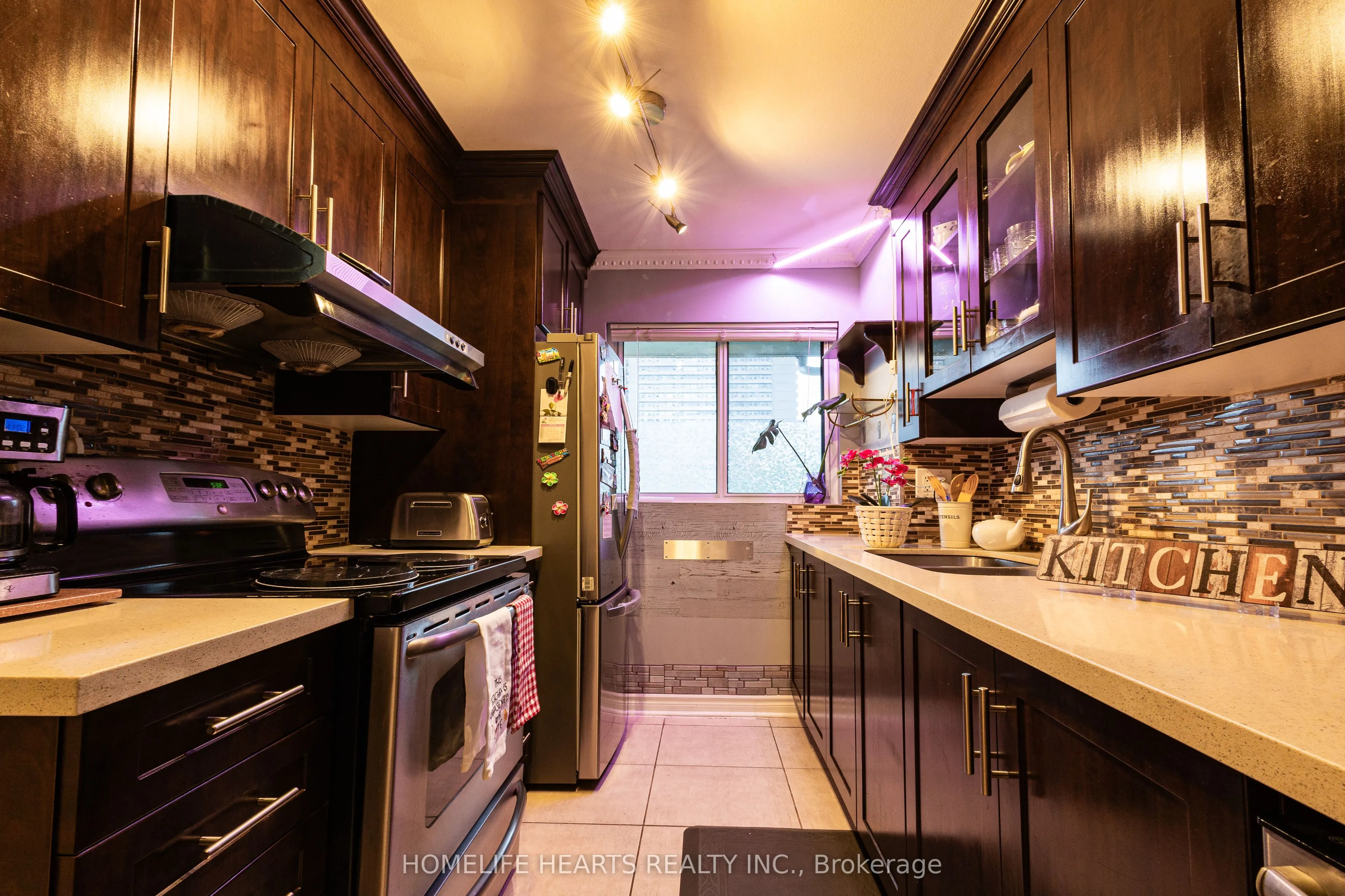 140 Leeward Glenway E, #316