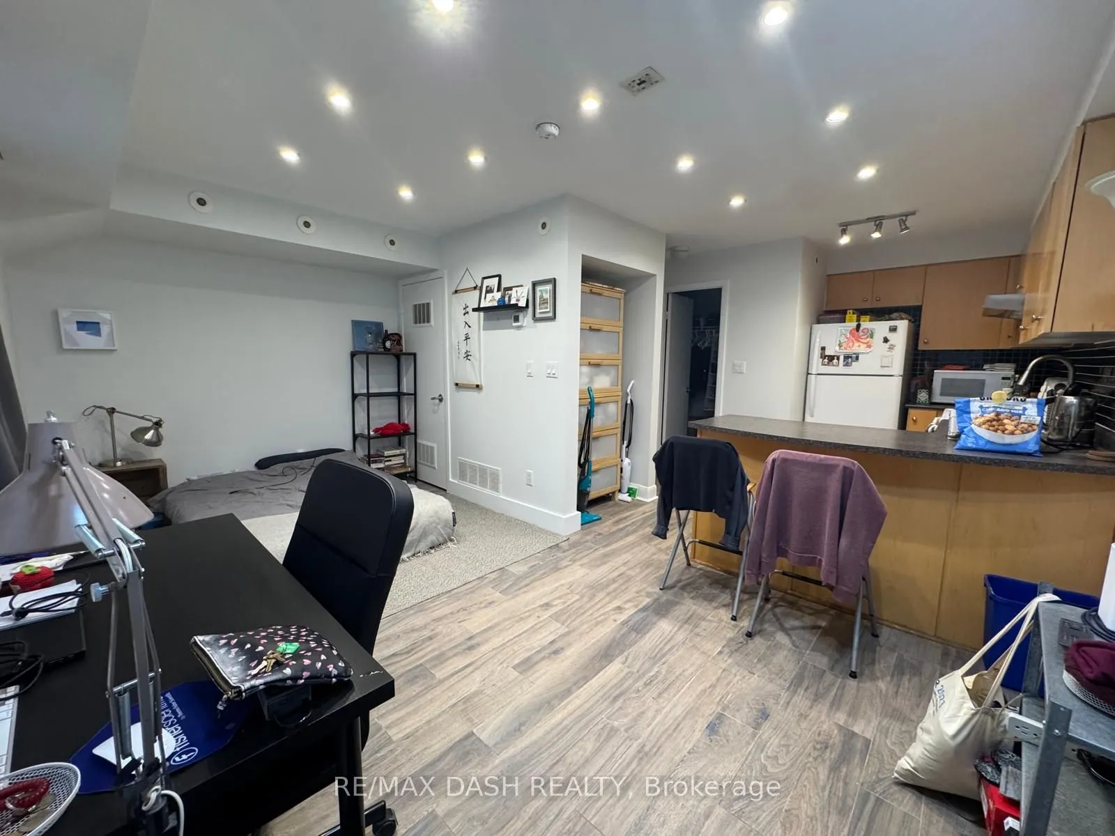 415 Jarvis Street, #154