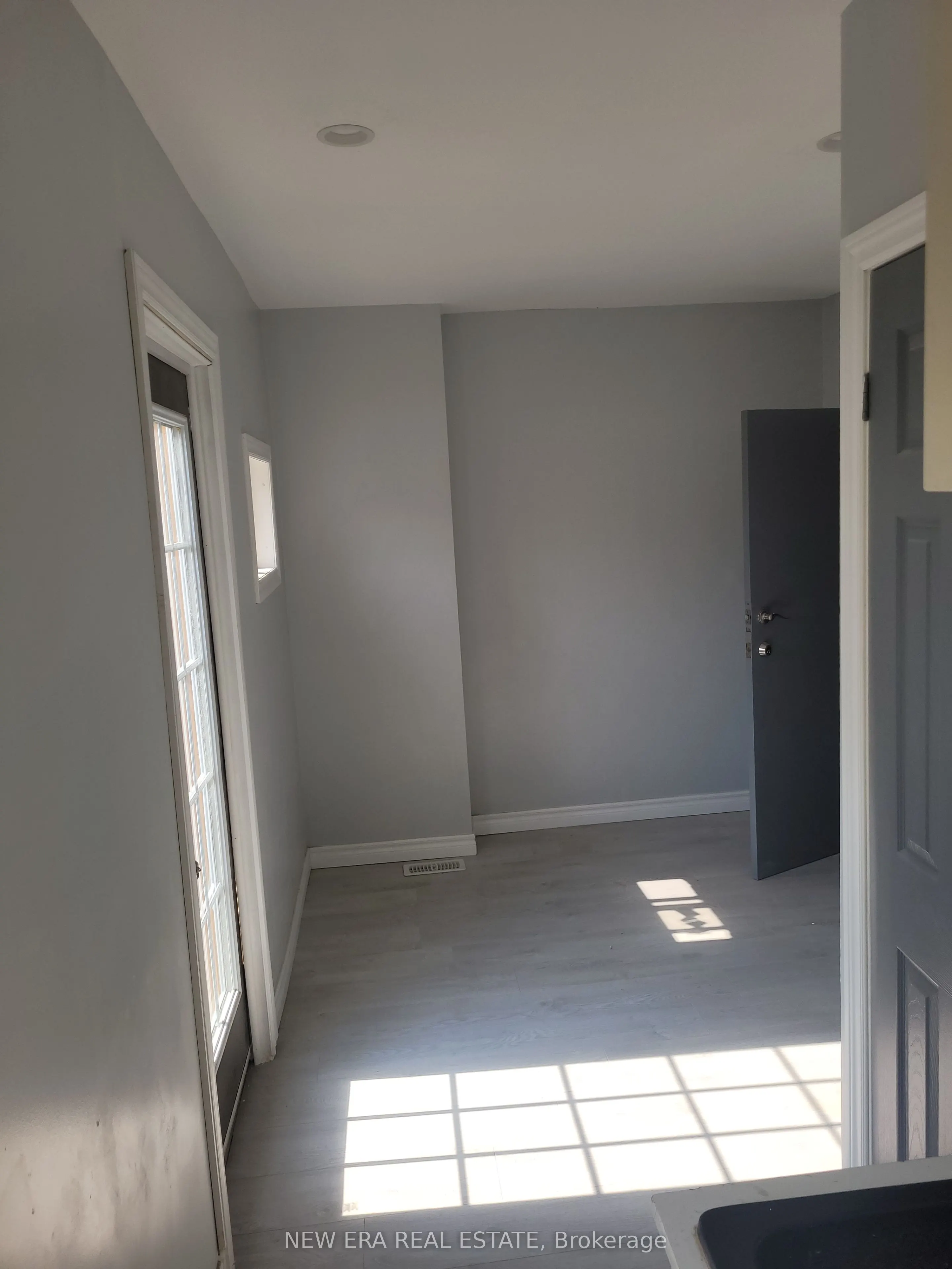 850 Bathurst Street
