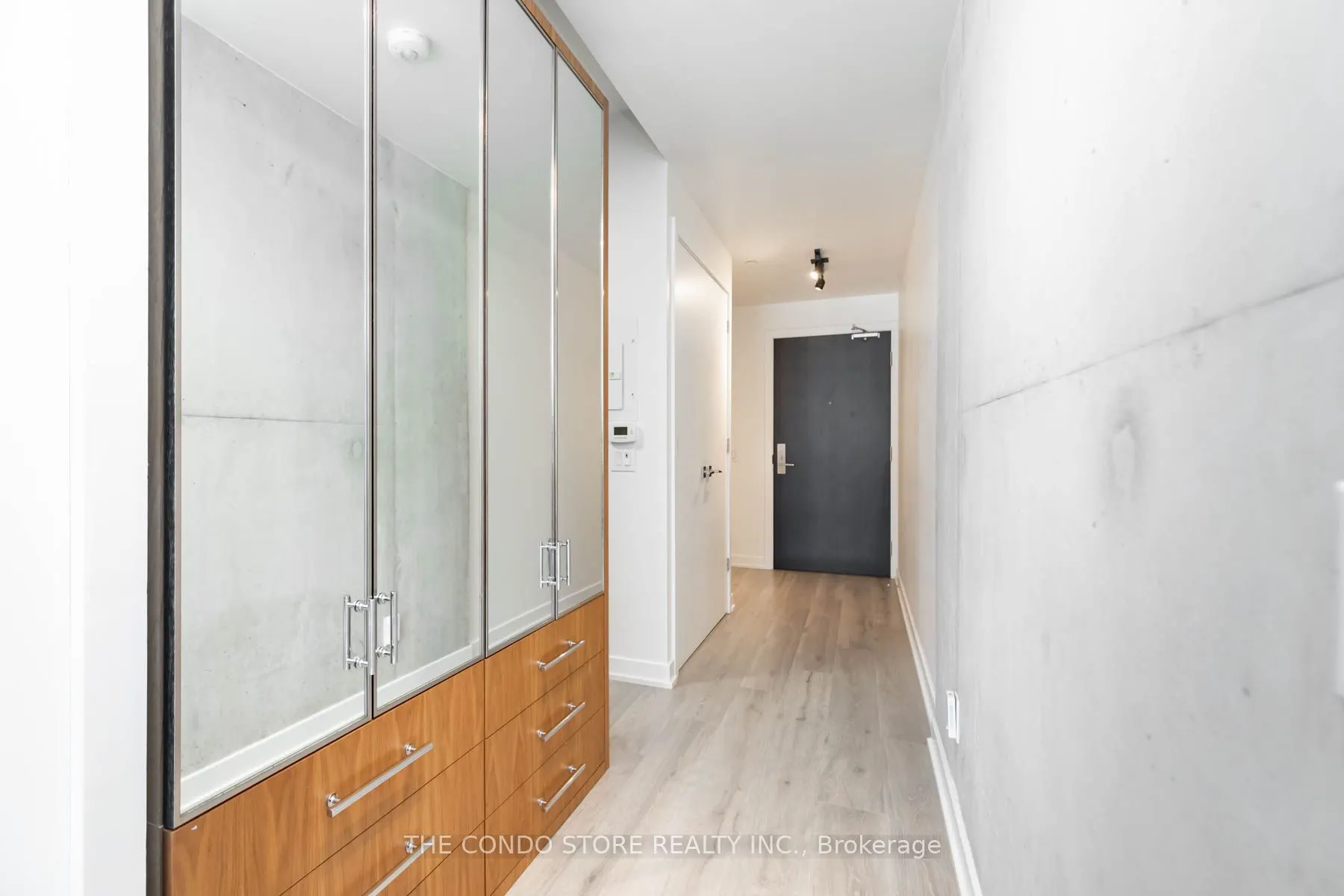 55 Ontario Street, #614