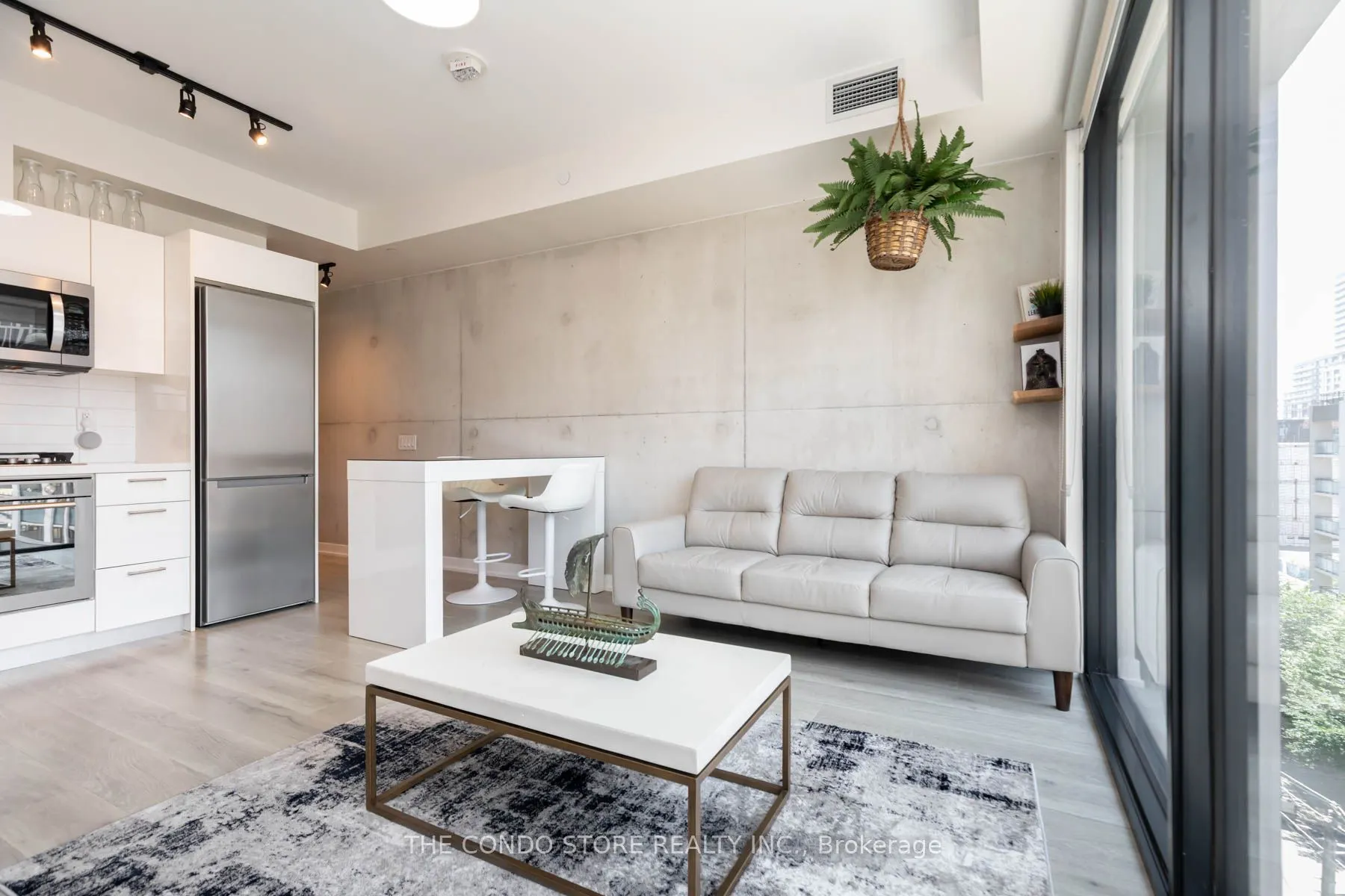 55 Ontario Street, #614