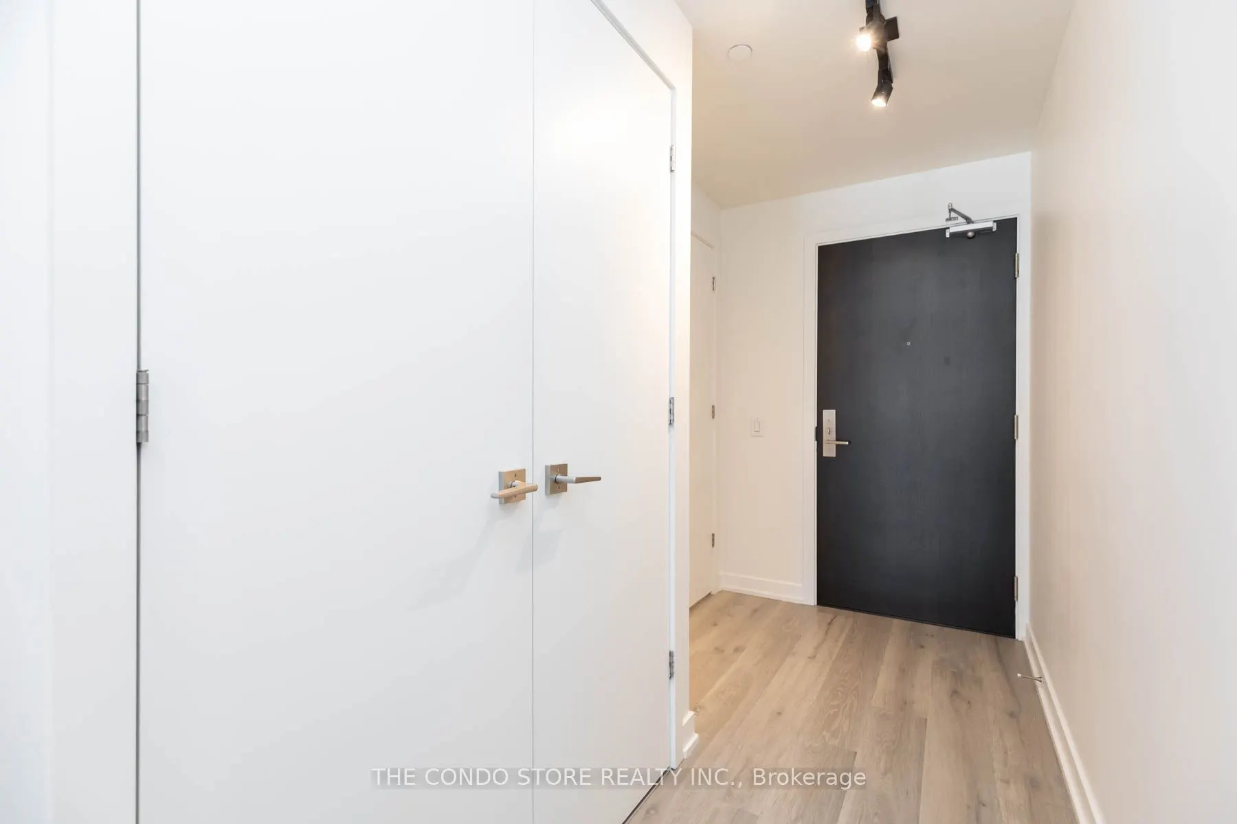 55 Ontario Street, #614