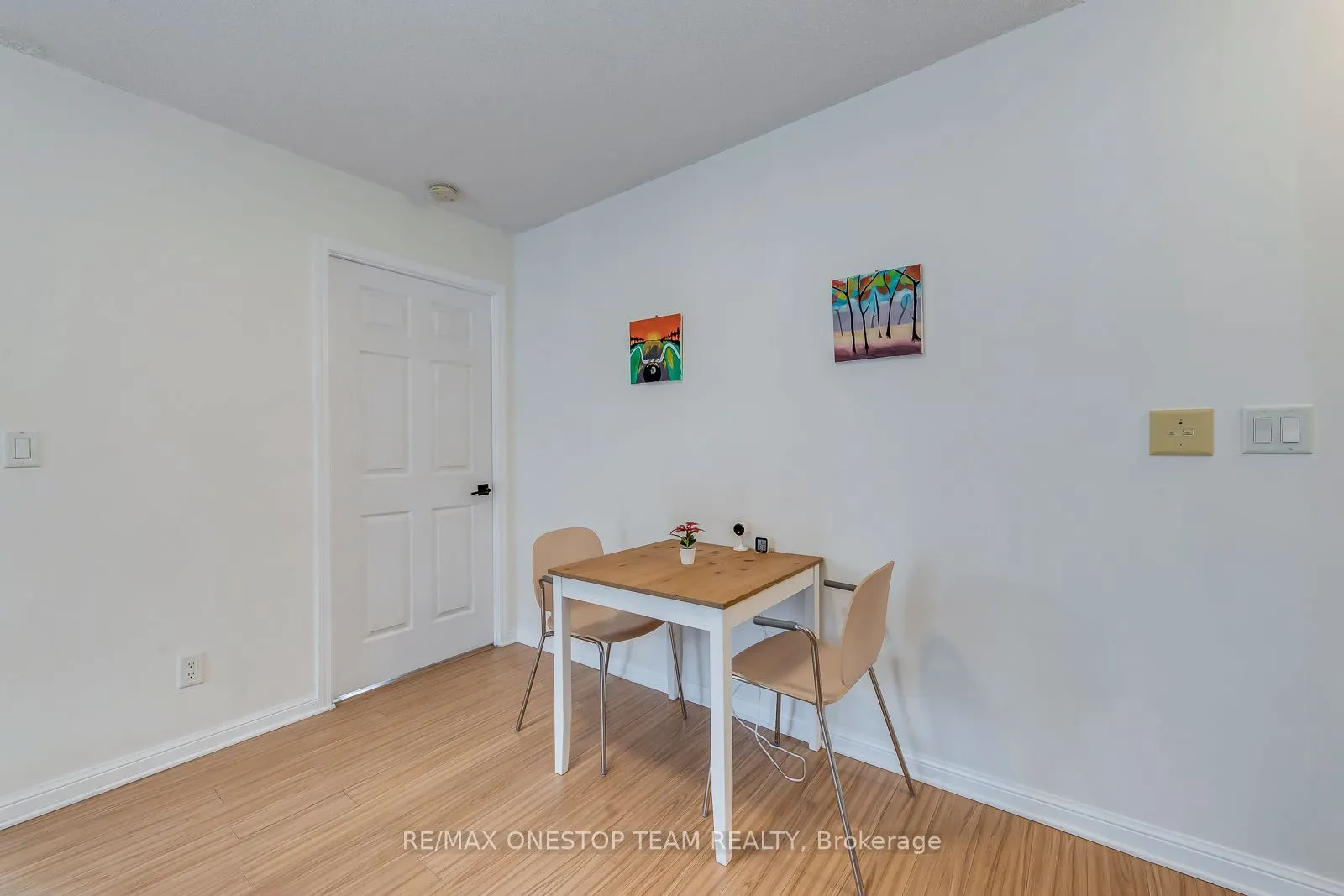 5940 Yonge Street, #303