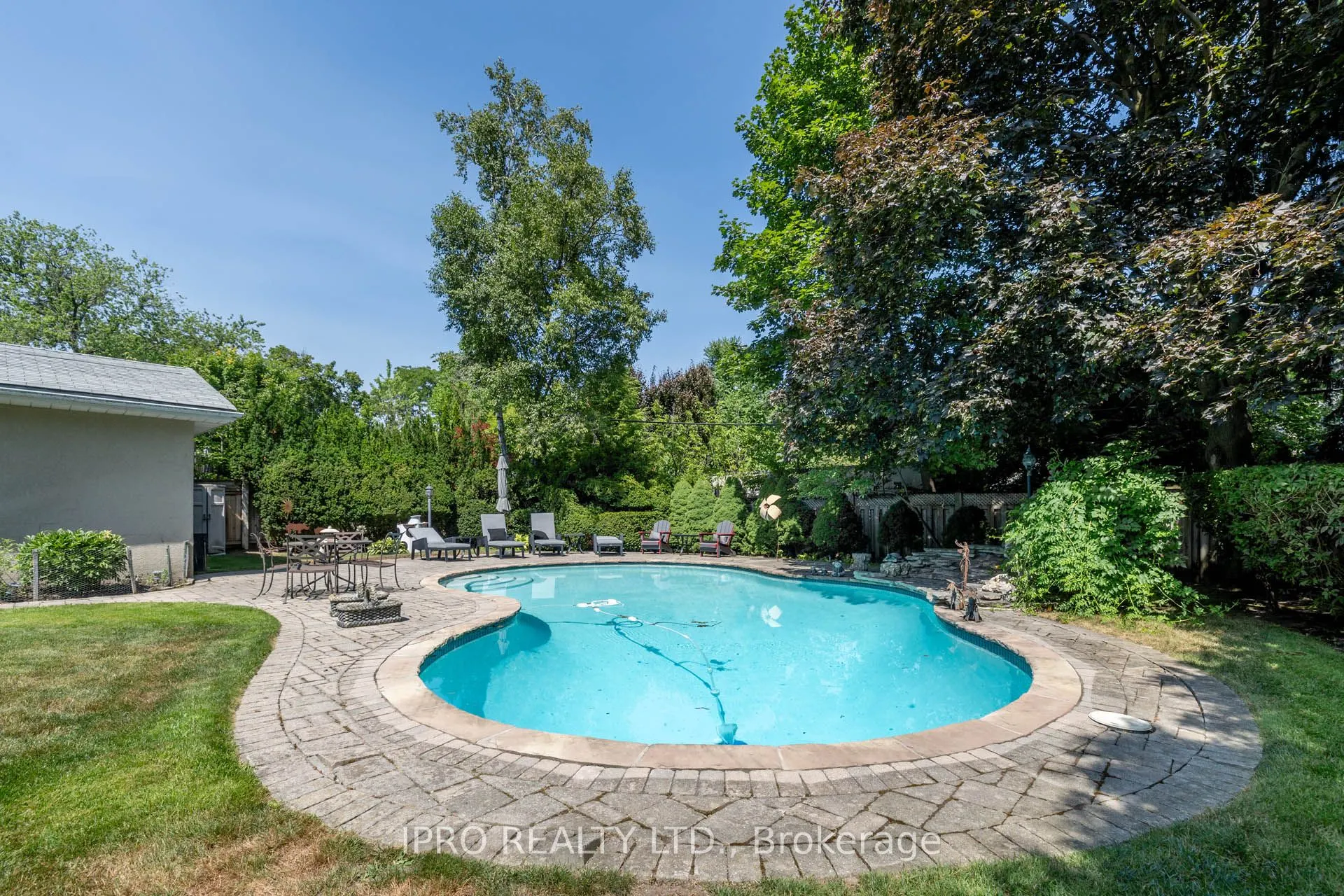 287 Russell Hill Road