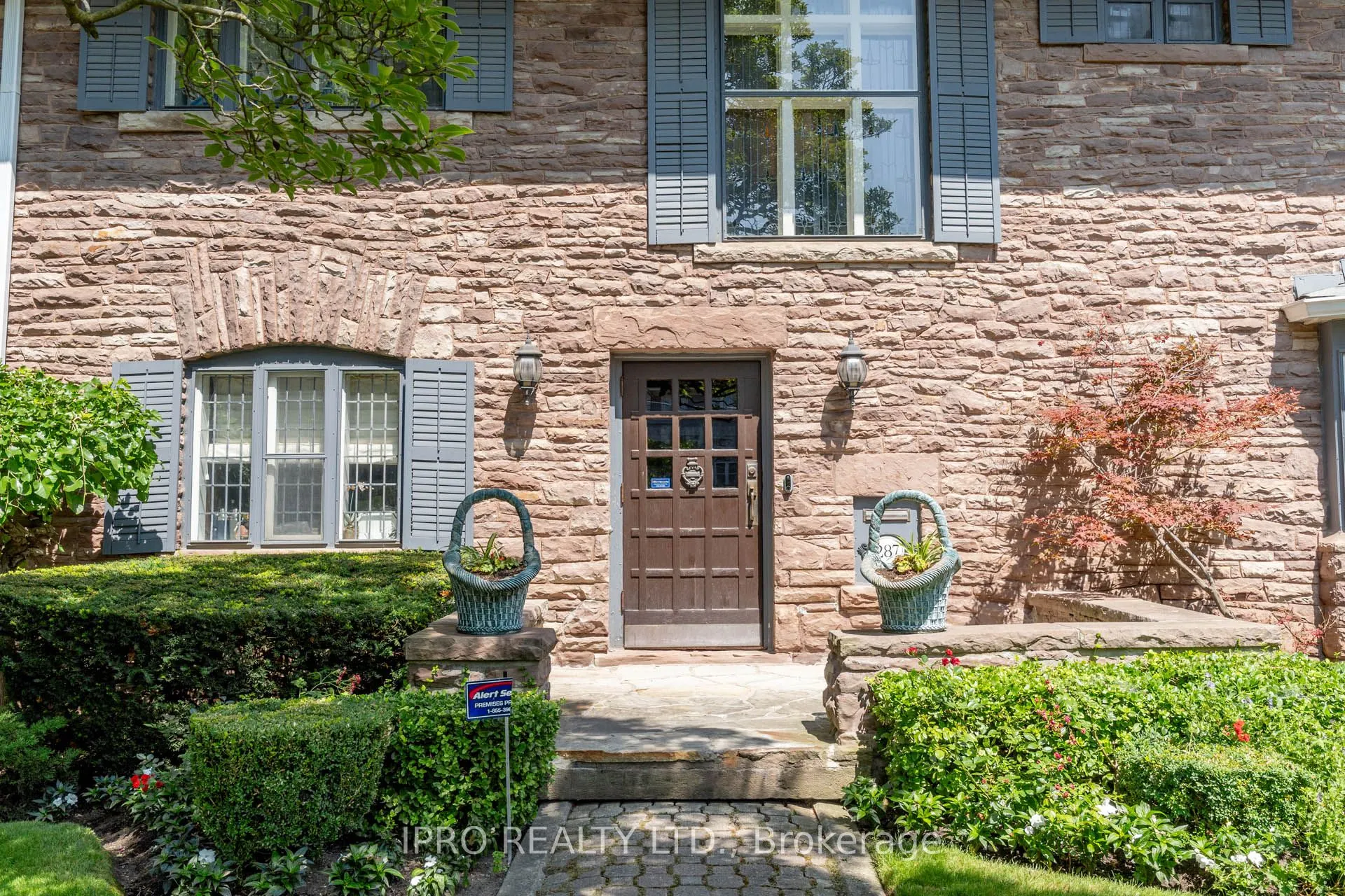 287 Russell Hill Road