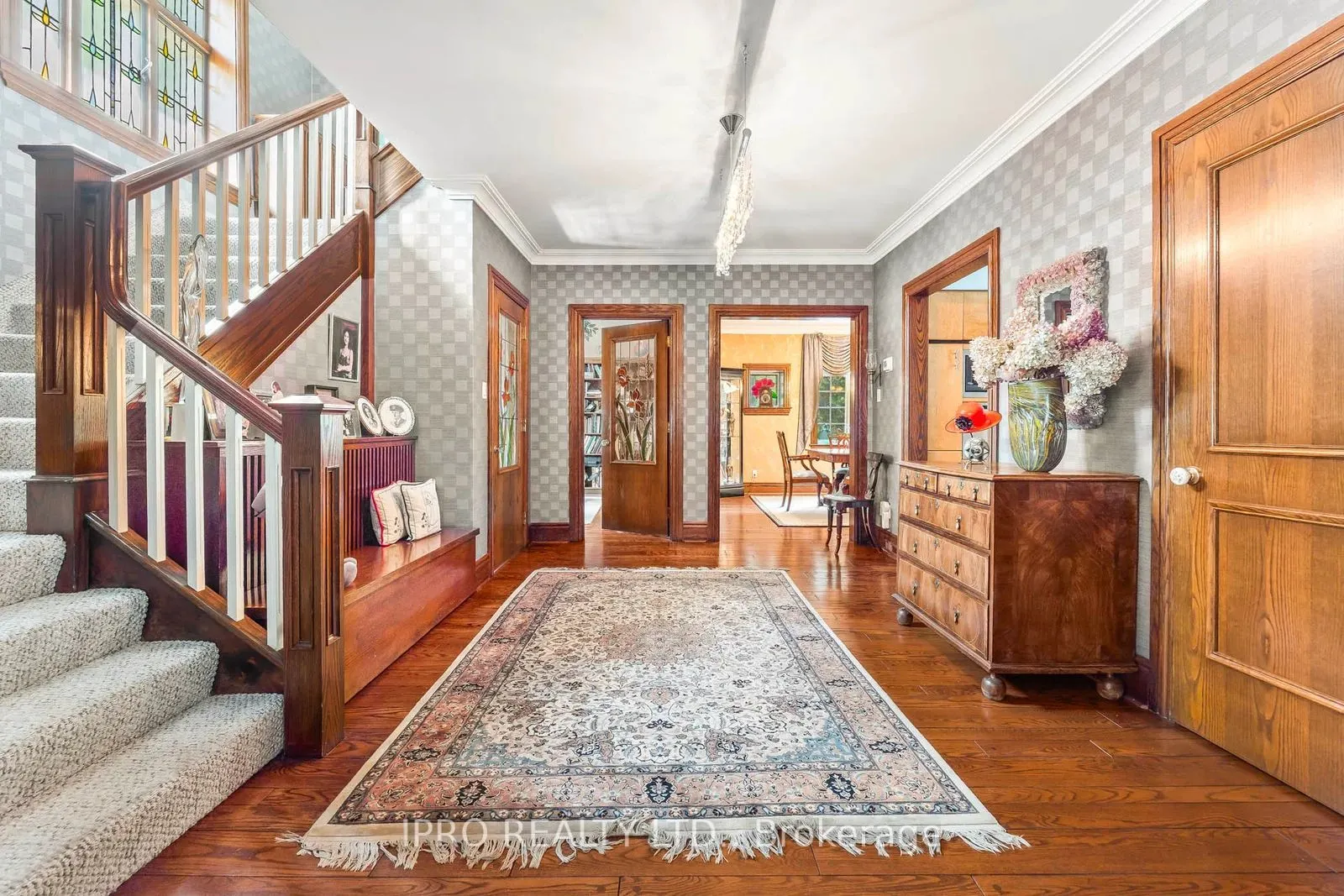 287 Russell Hill Road