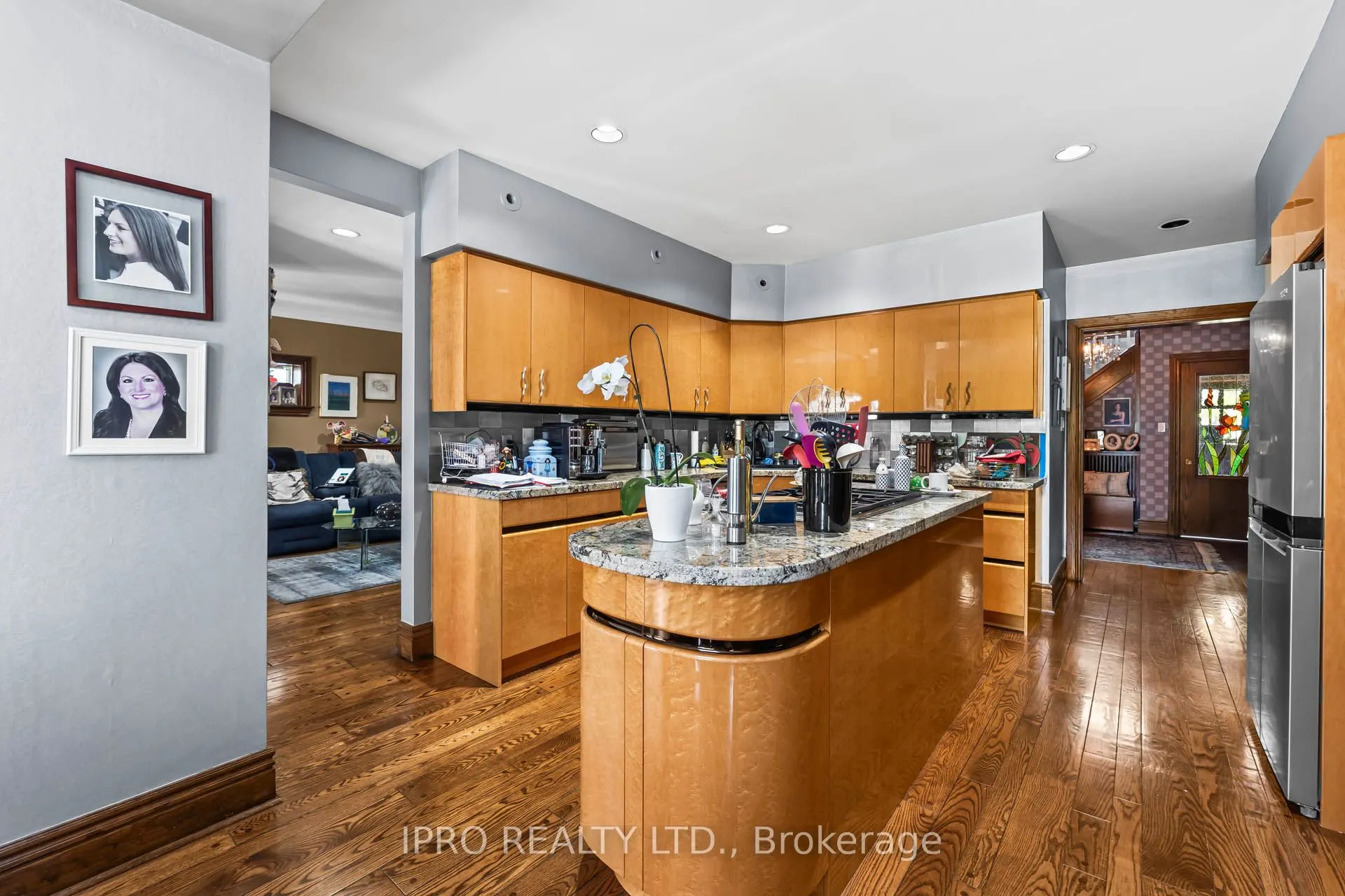 287 Russell Hill Road