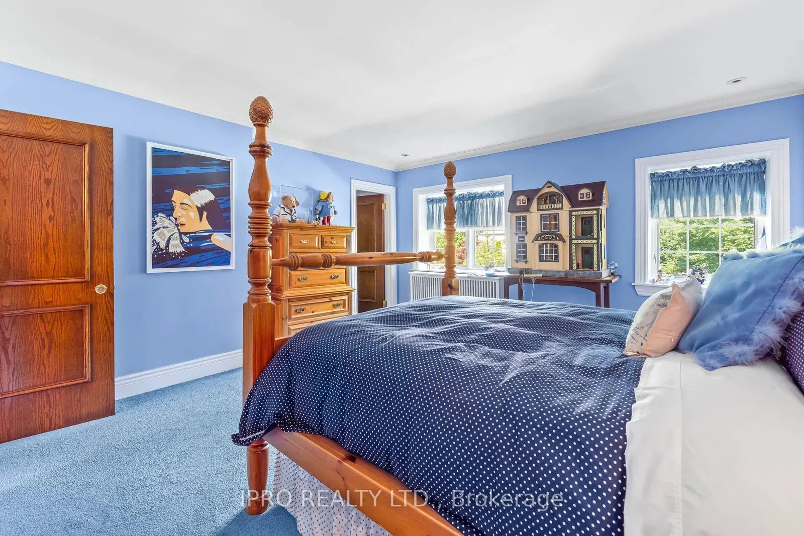 287 Russell Hill Road