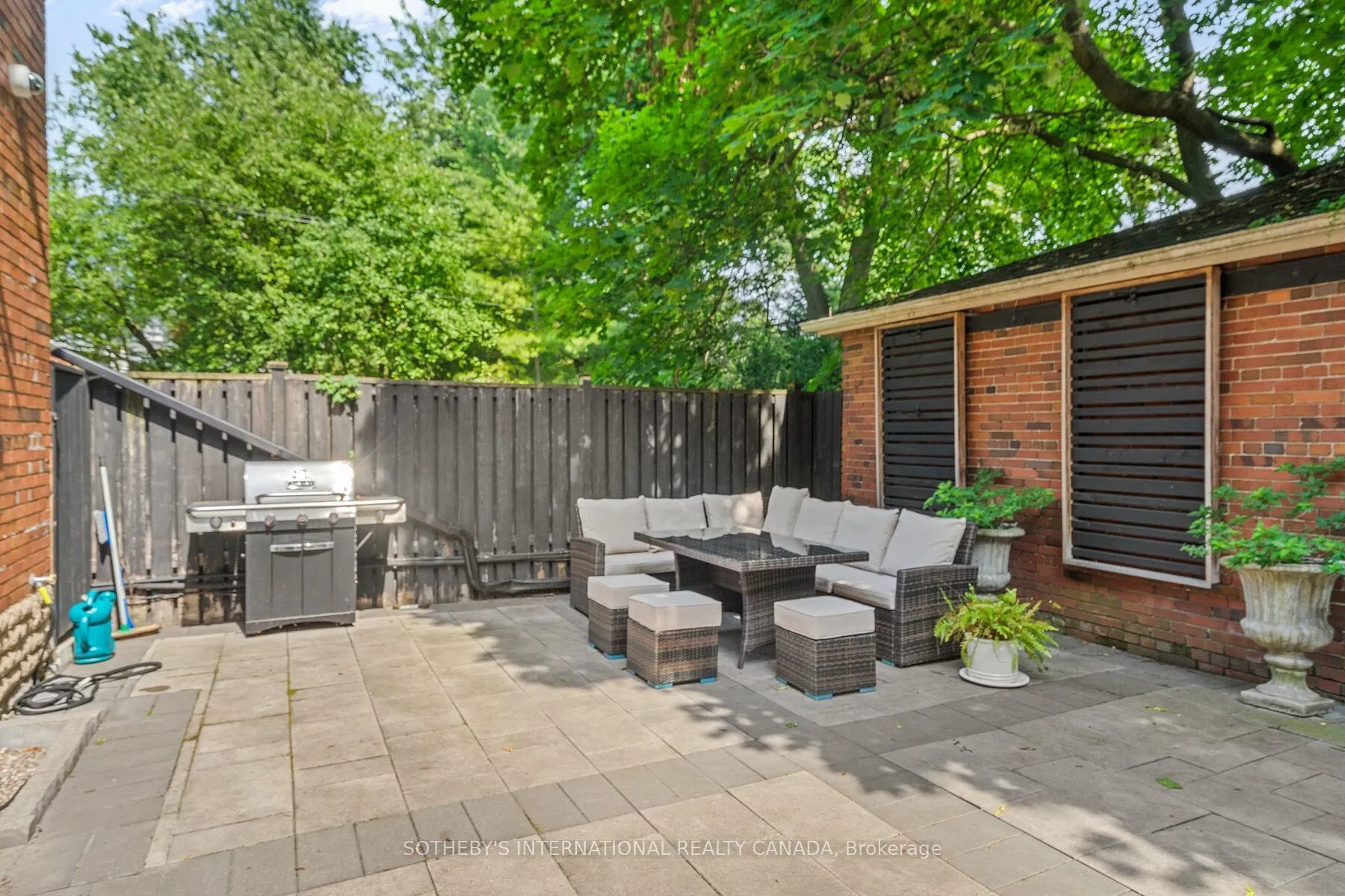 89 Whitehall Road, #Main Lv