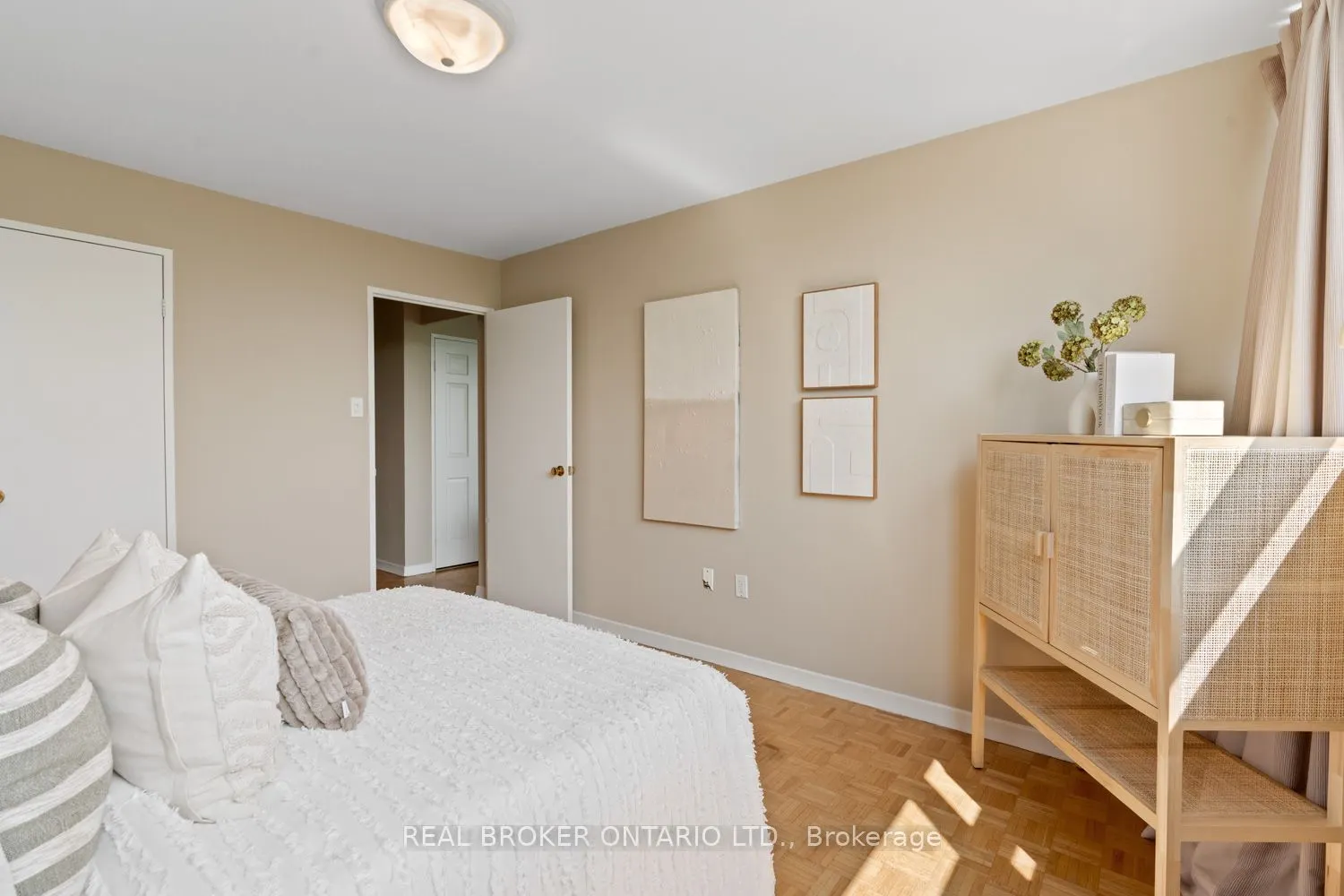 3555 Bathurst Street, #605