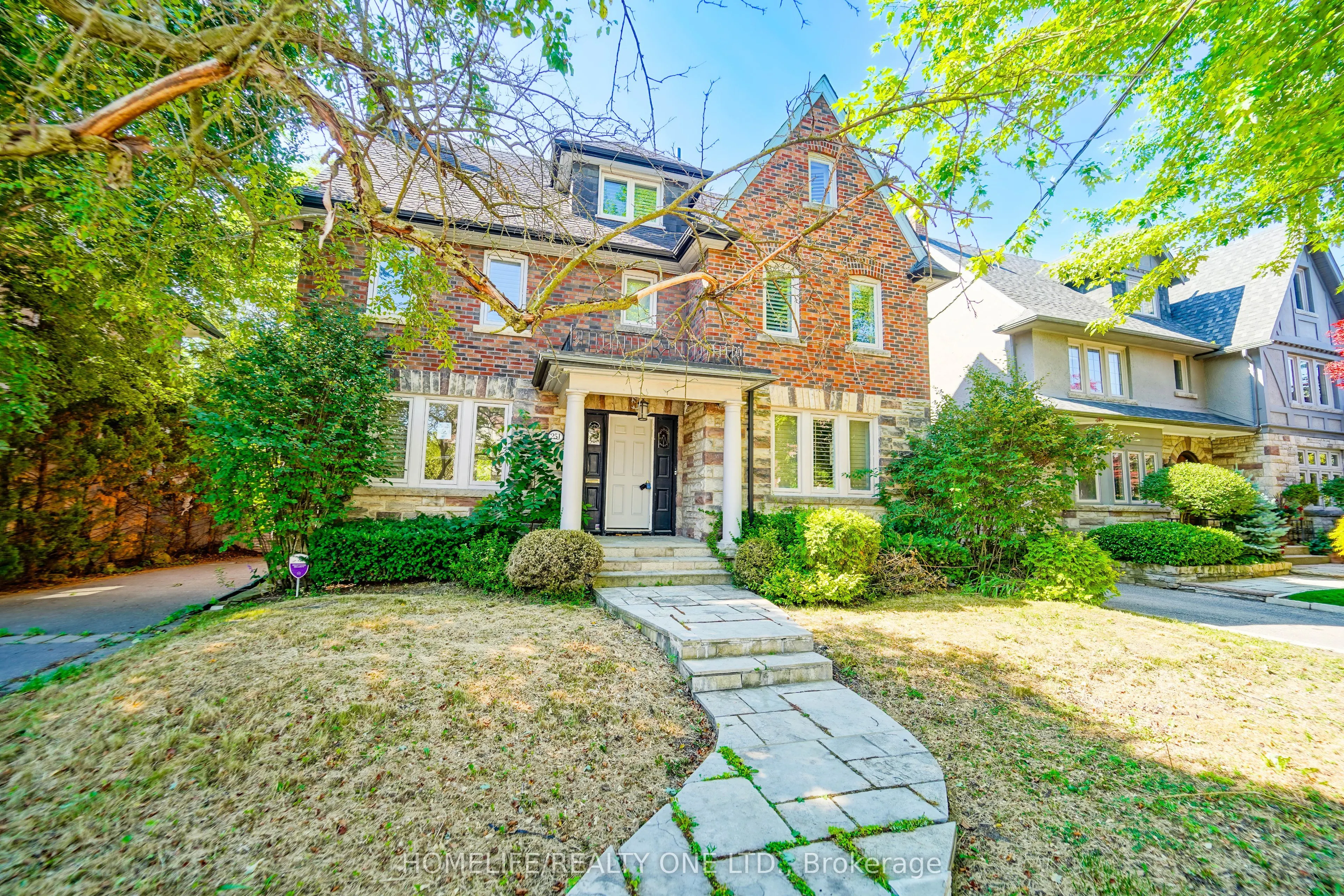 251 Lytton Boulevard