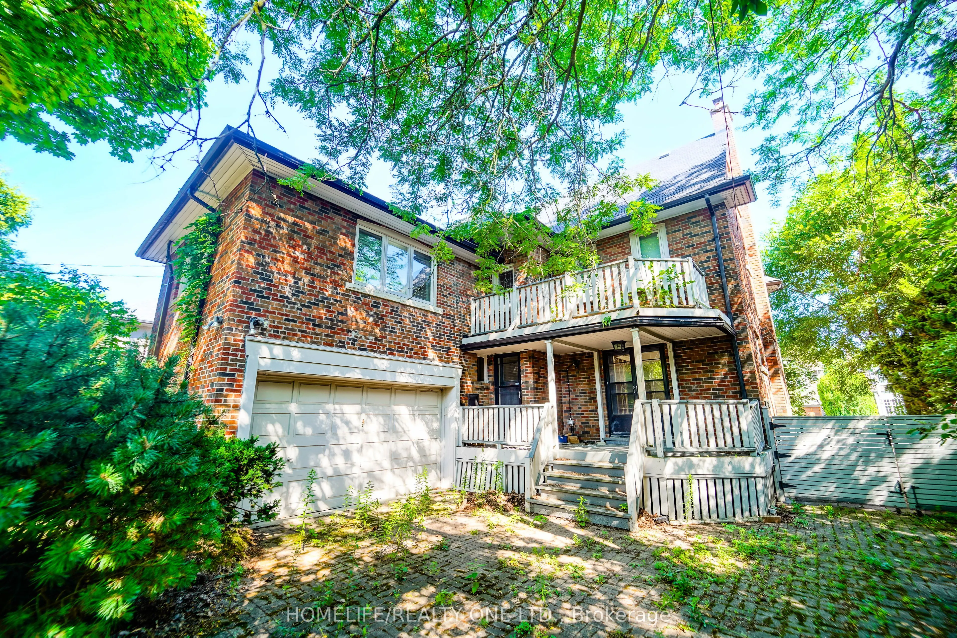 251 Lytton Boulevard