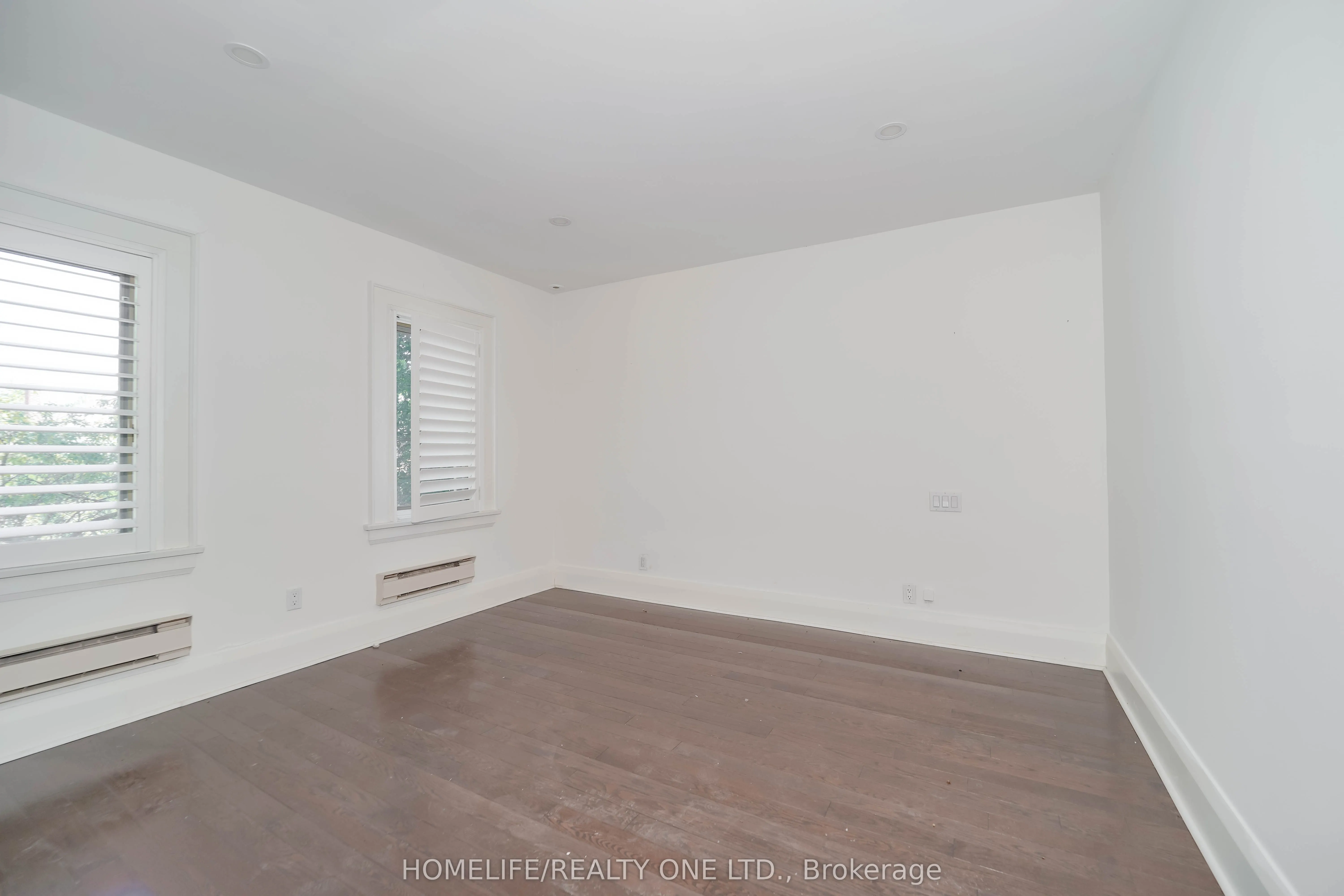 251 Lytton Boulevard