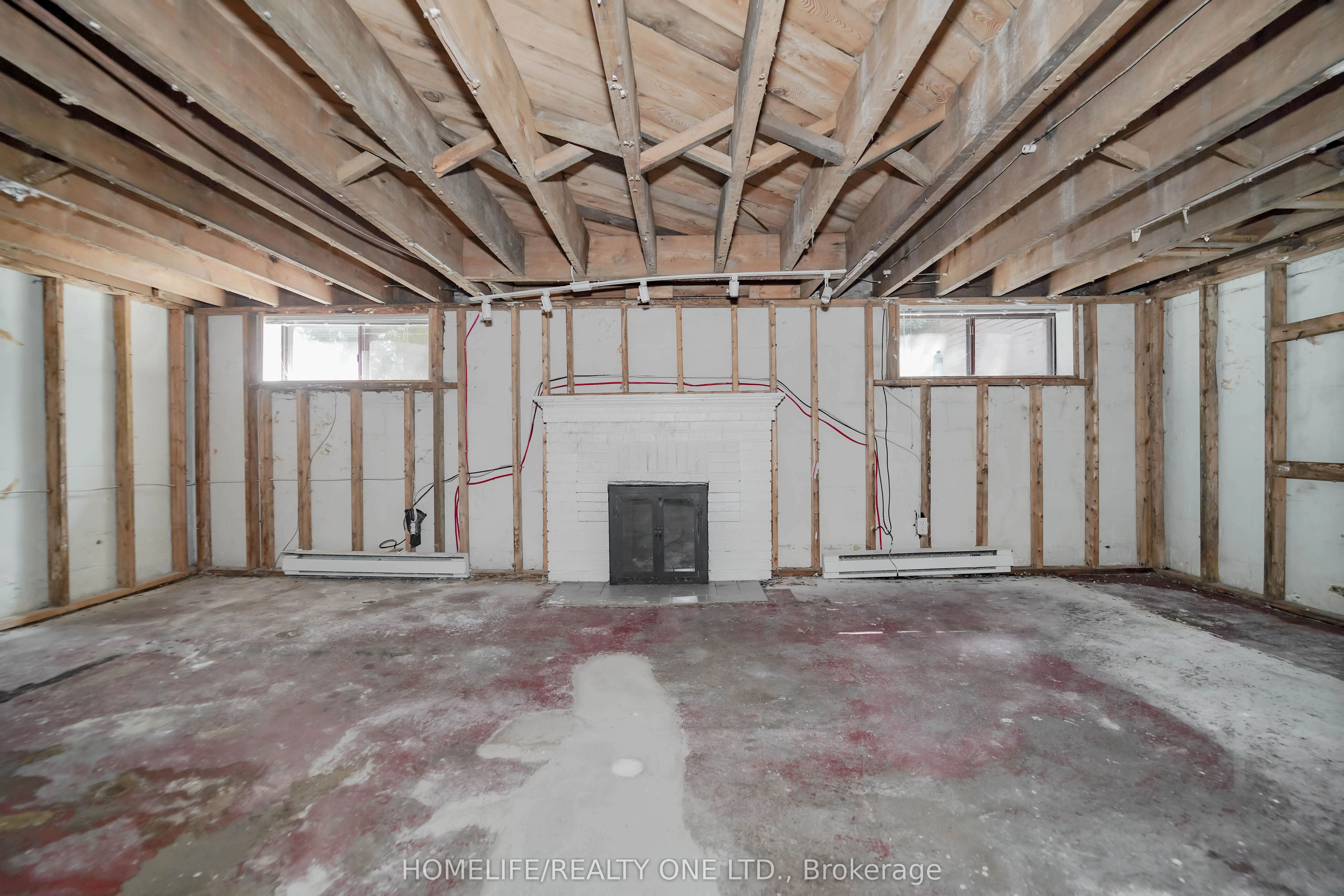 251 Lytton Boulevard