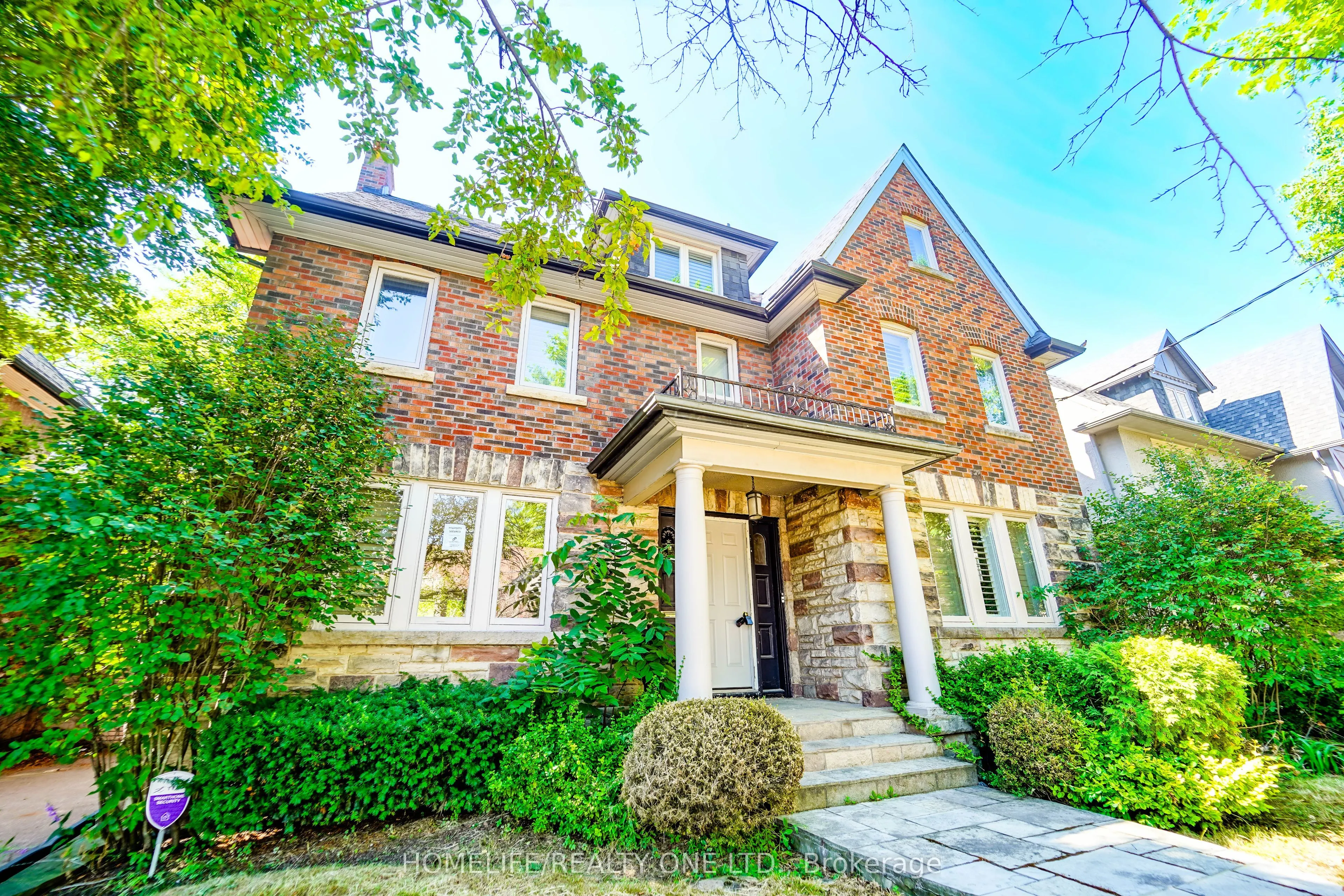 251 Lytton Boulevard