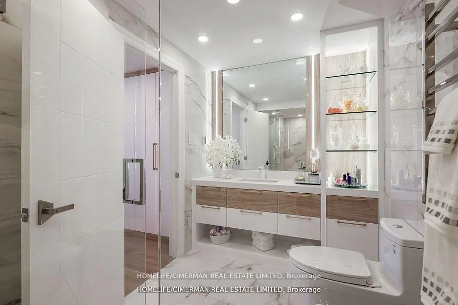 240 Heath Street W, #1002