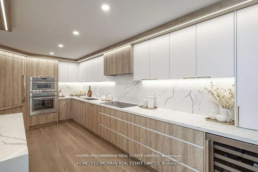 240 Heath Street W, #1002