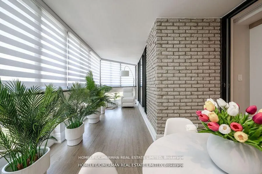 240 Heath Street W, #1002