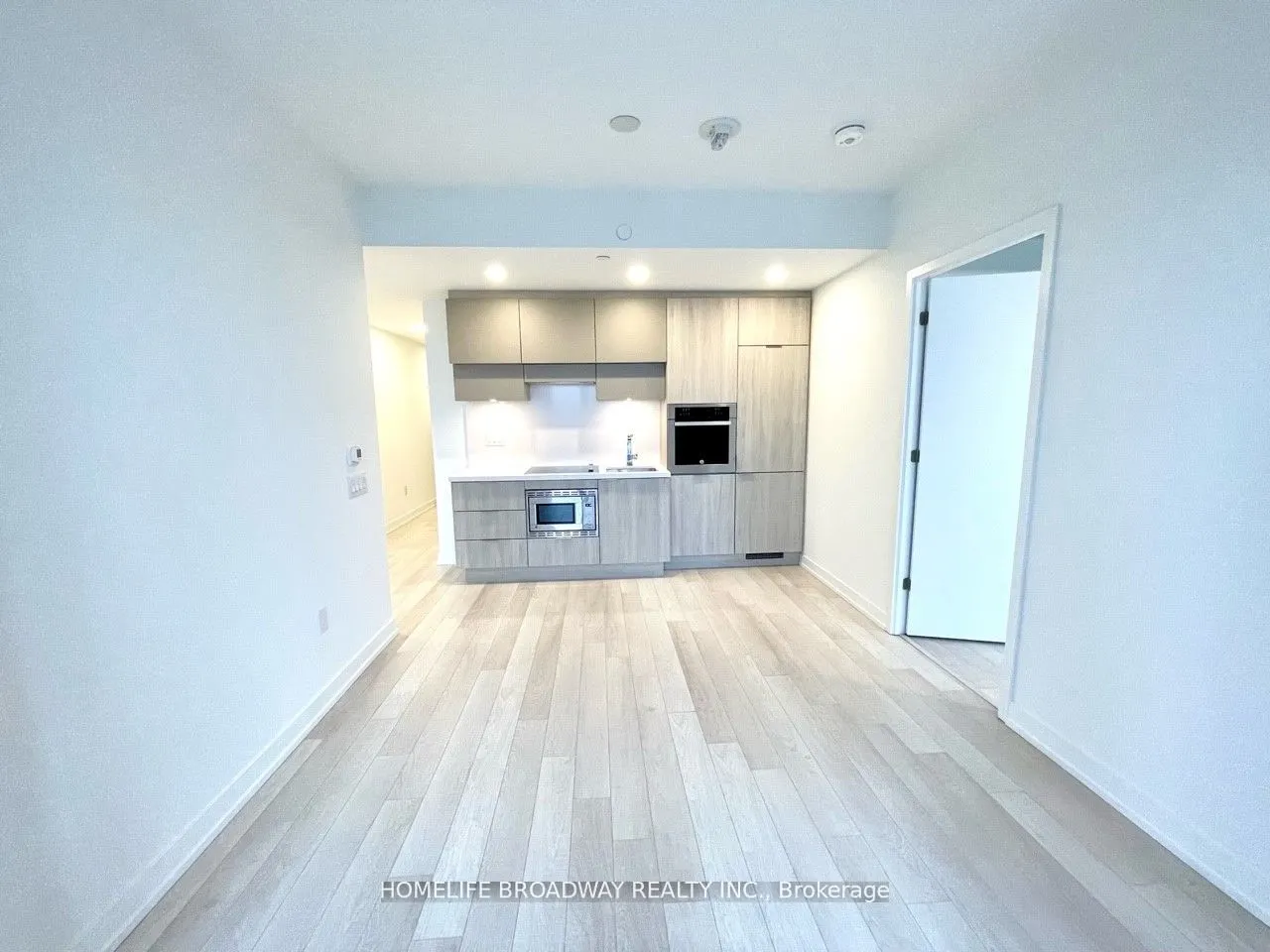 39 Roehampton Avenue, #1504