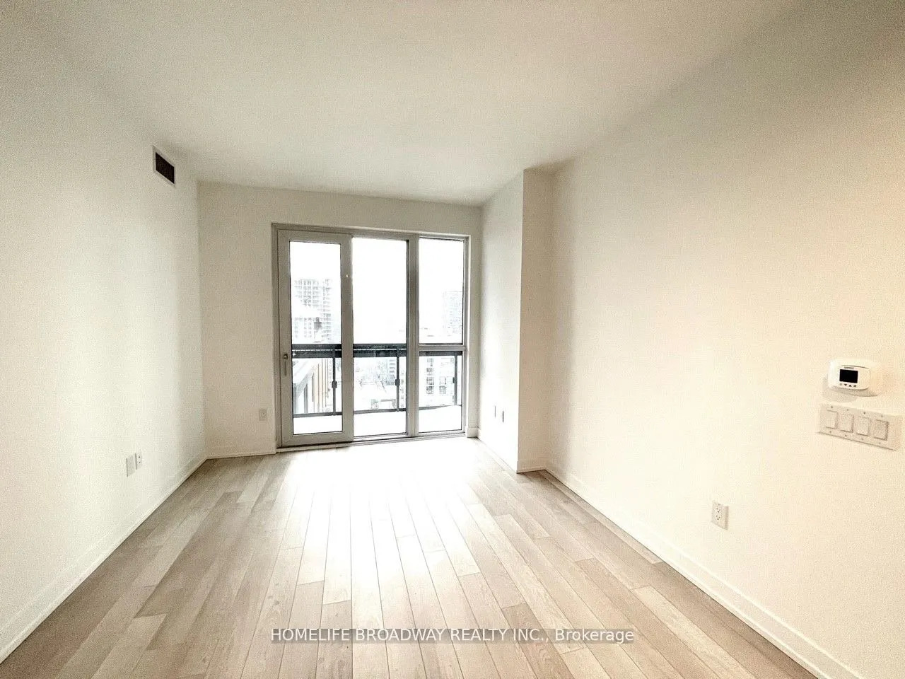 39 Roehampton Avenue, #1504