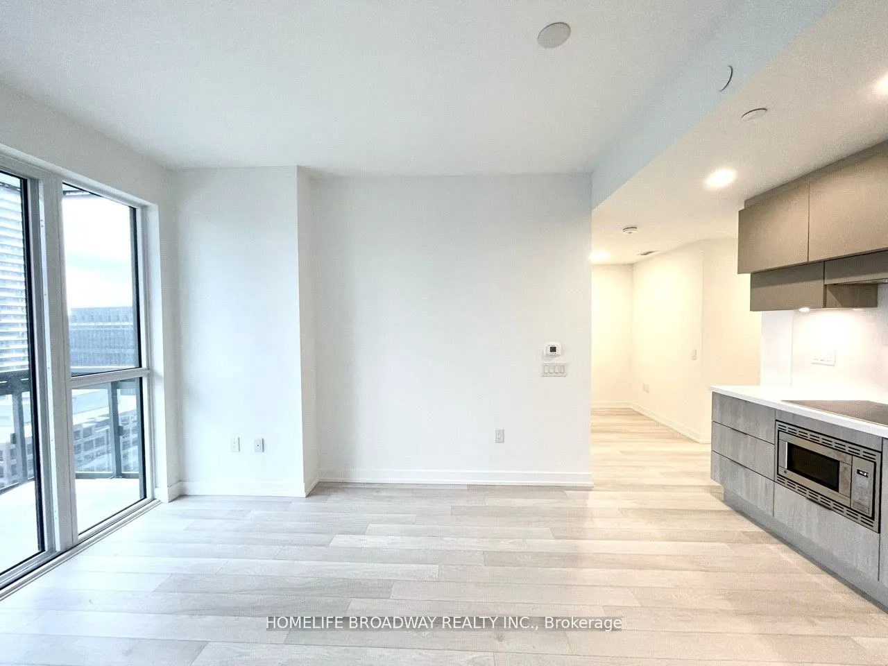 39 Roehampton Avenue, #1504