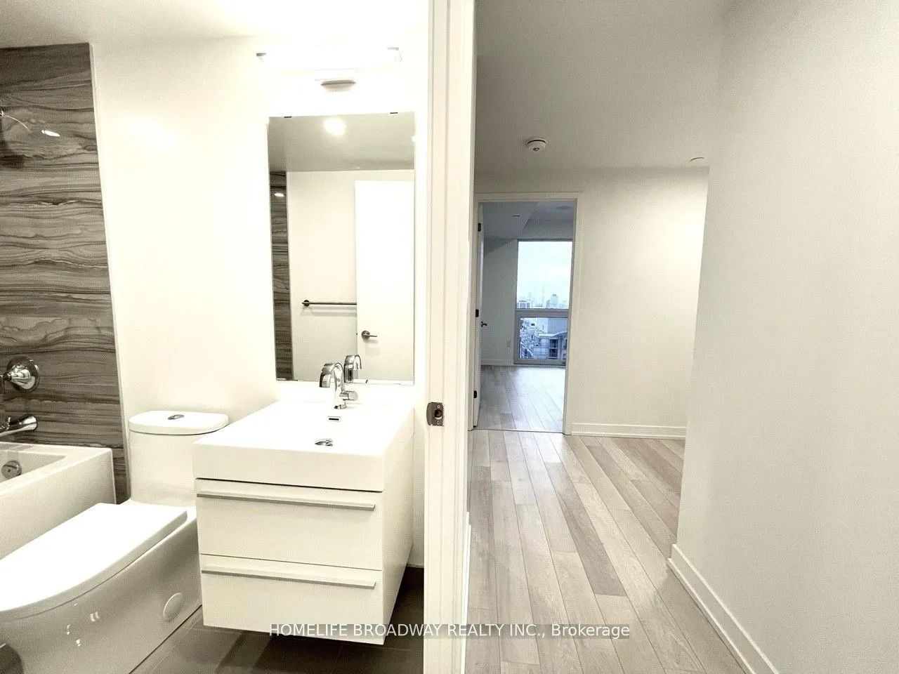 39 Roehampton Avenue, #1504