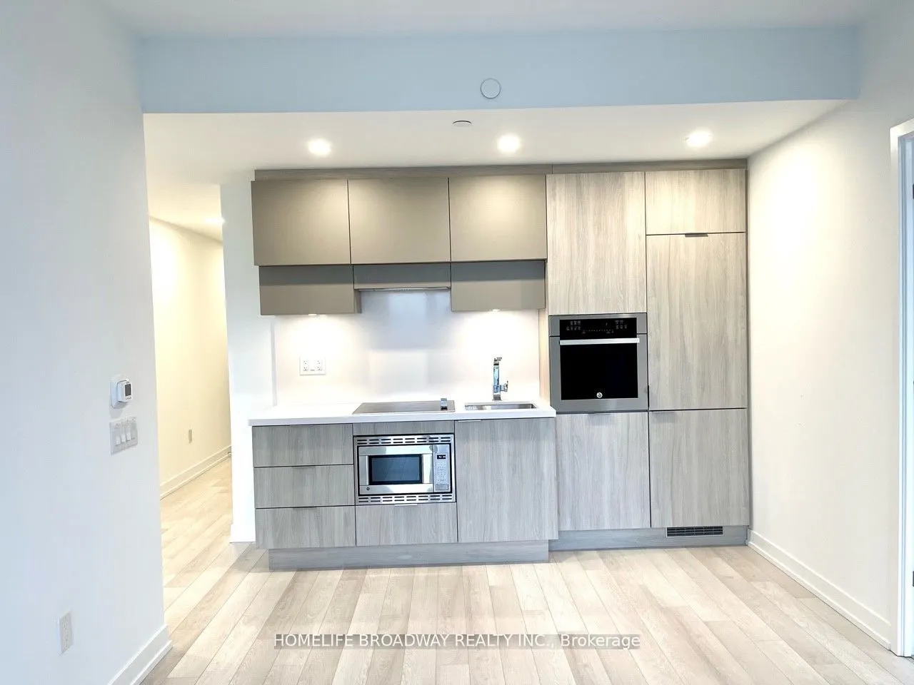 39 Roehampton Avenue, #1504
