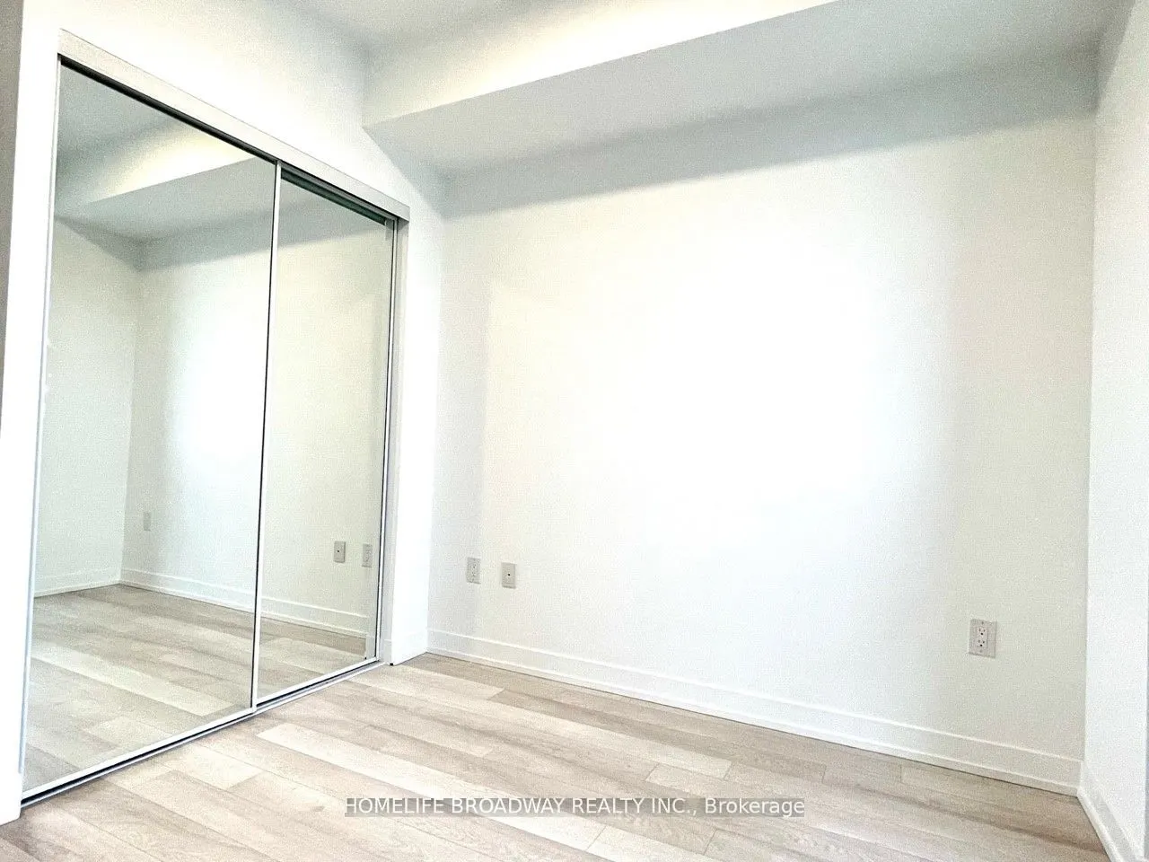 39 Roehampton Avenue, #1504