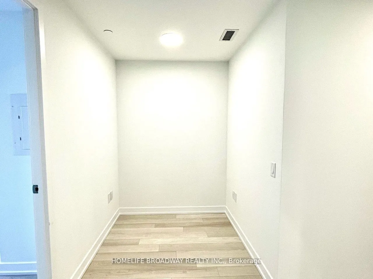39 Roehampton Avenue, #1504