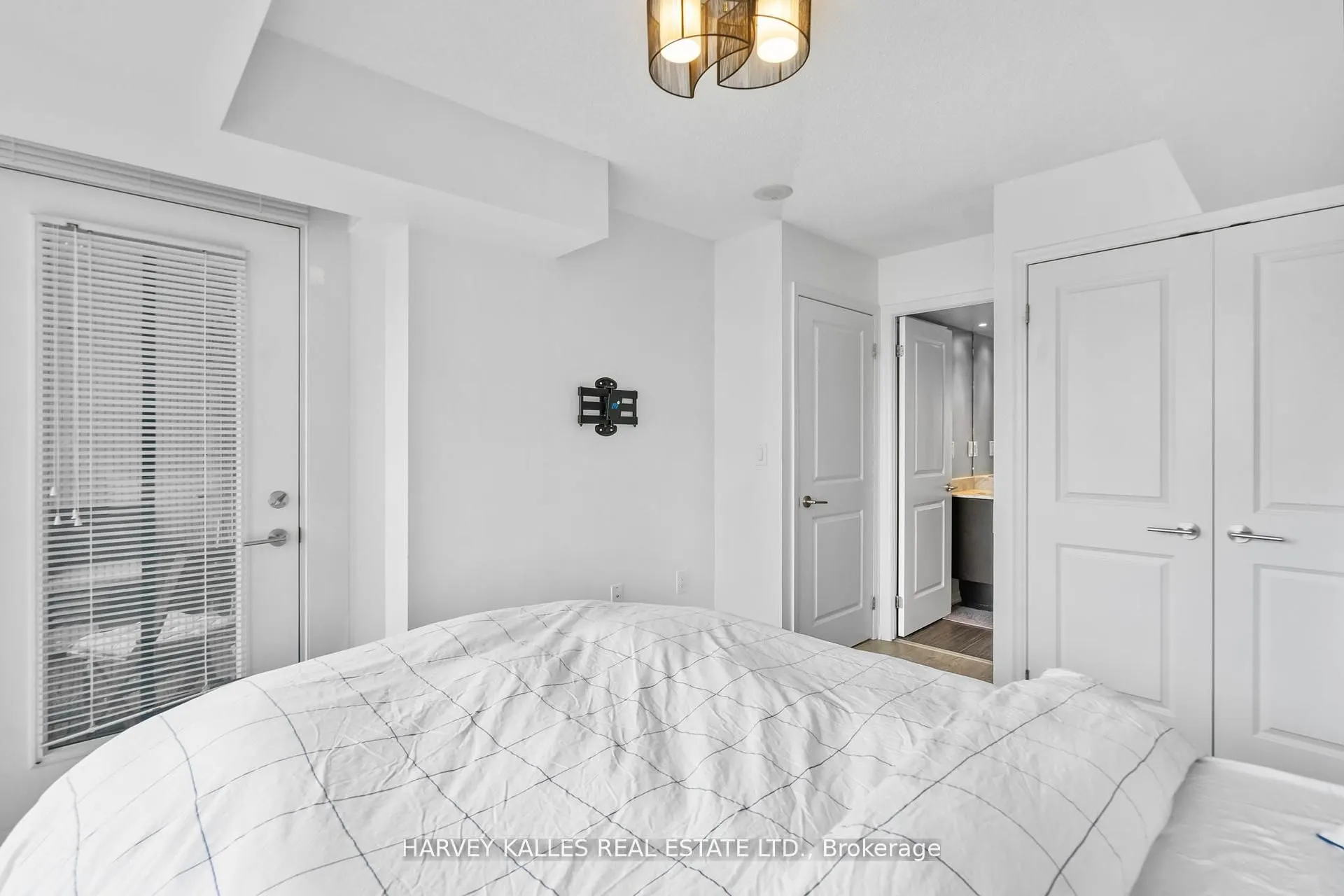 125 Western Battery Road #1316