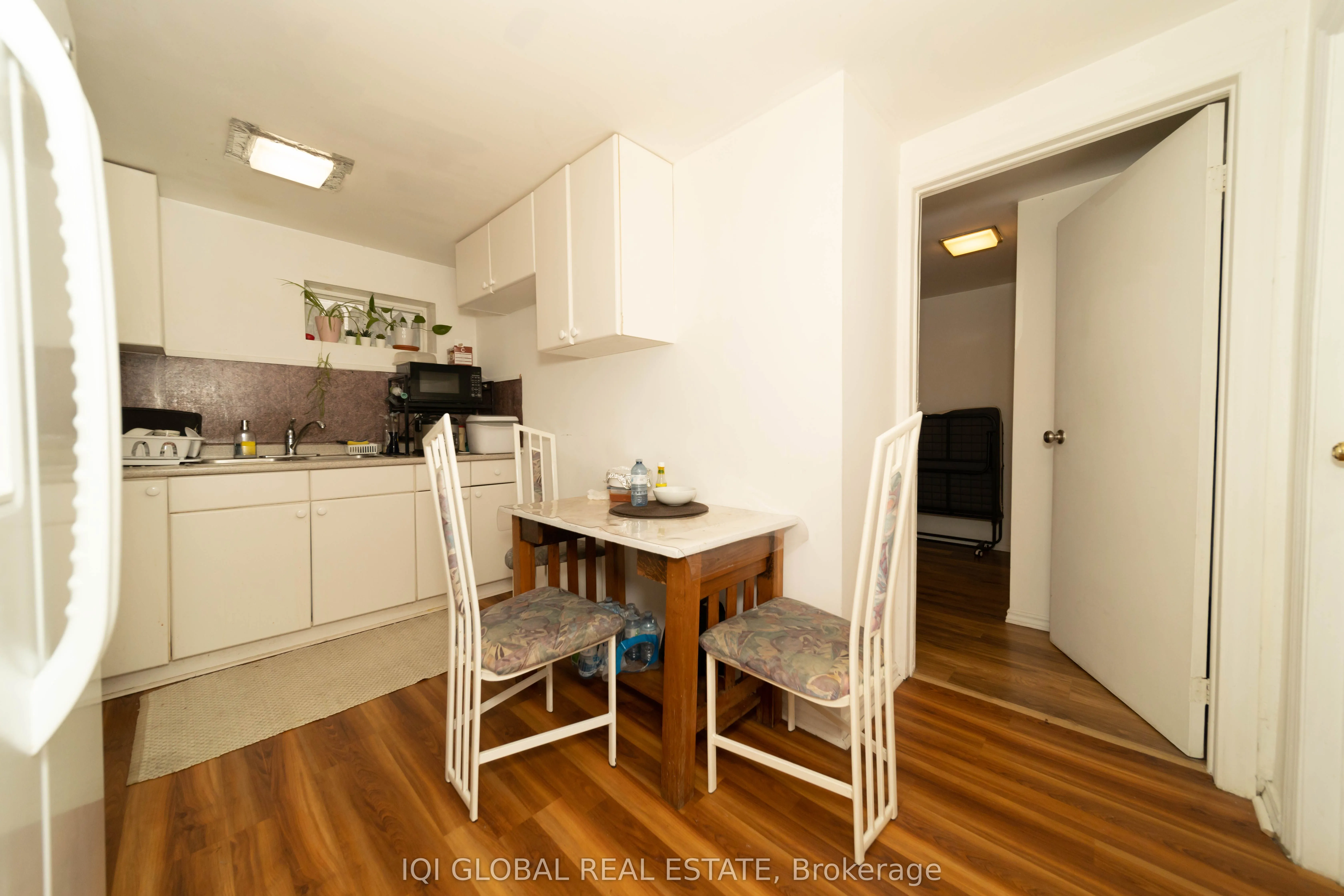 31 REGATTA CRES Crescent E
