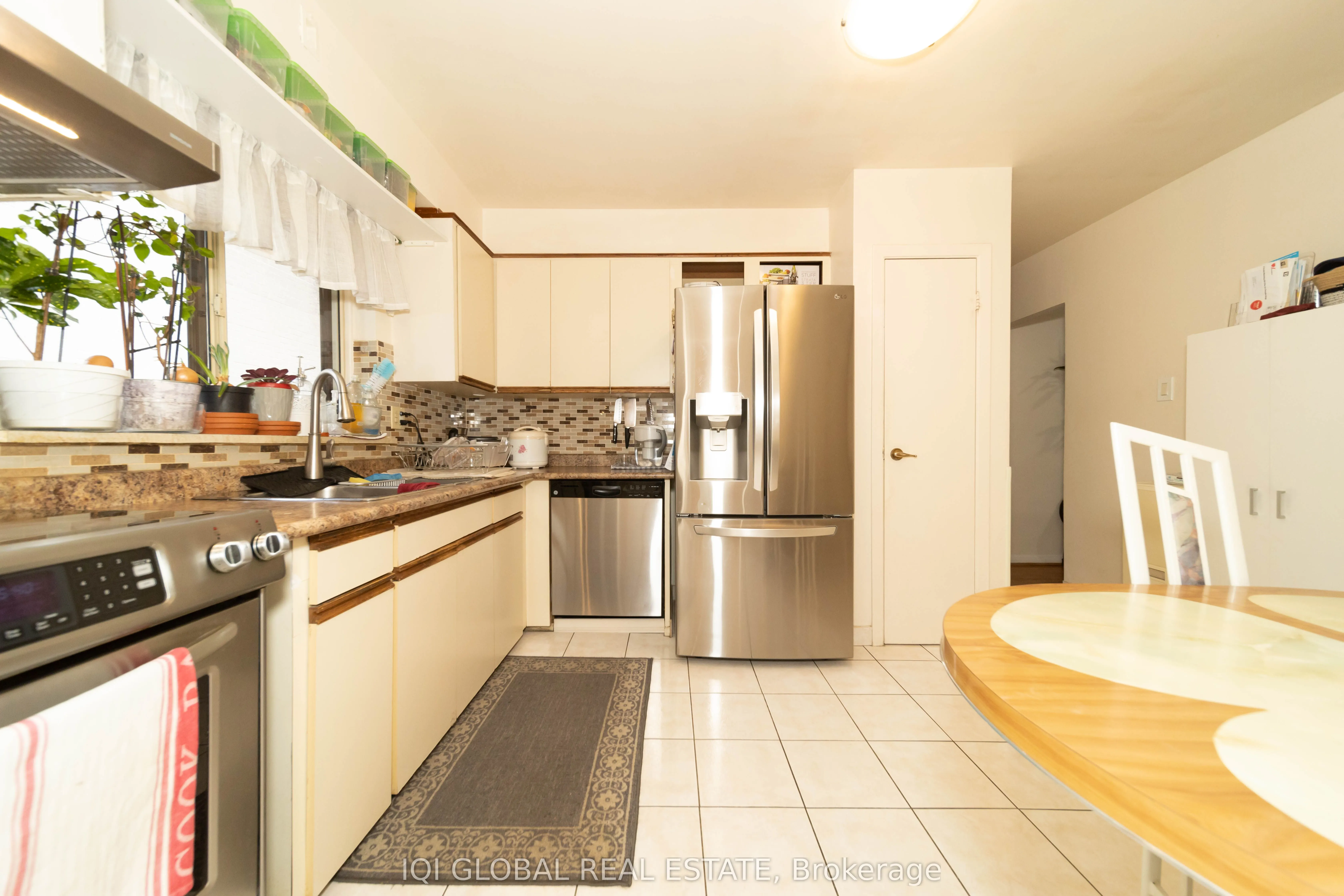 31 REGATTA CRES Crescent E
