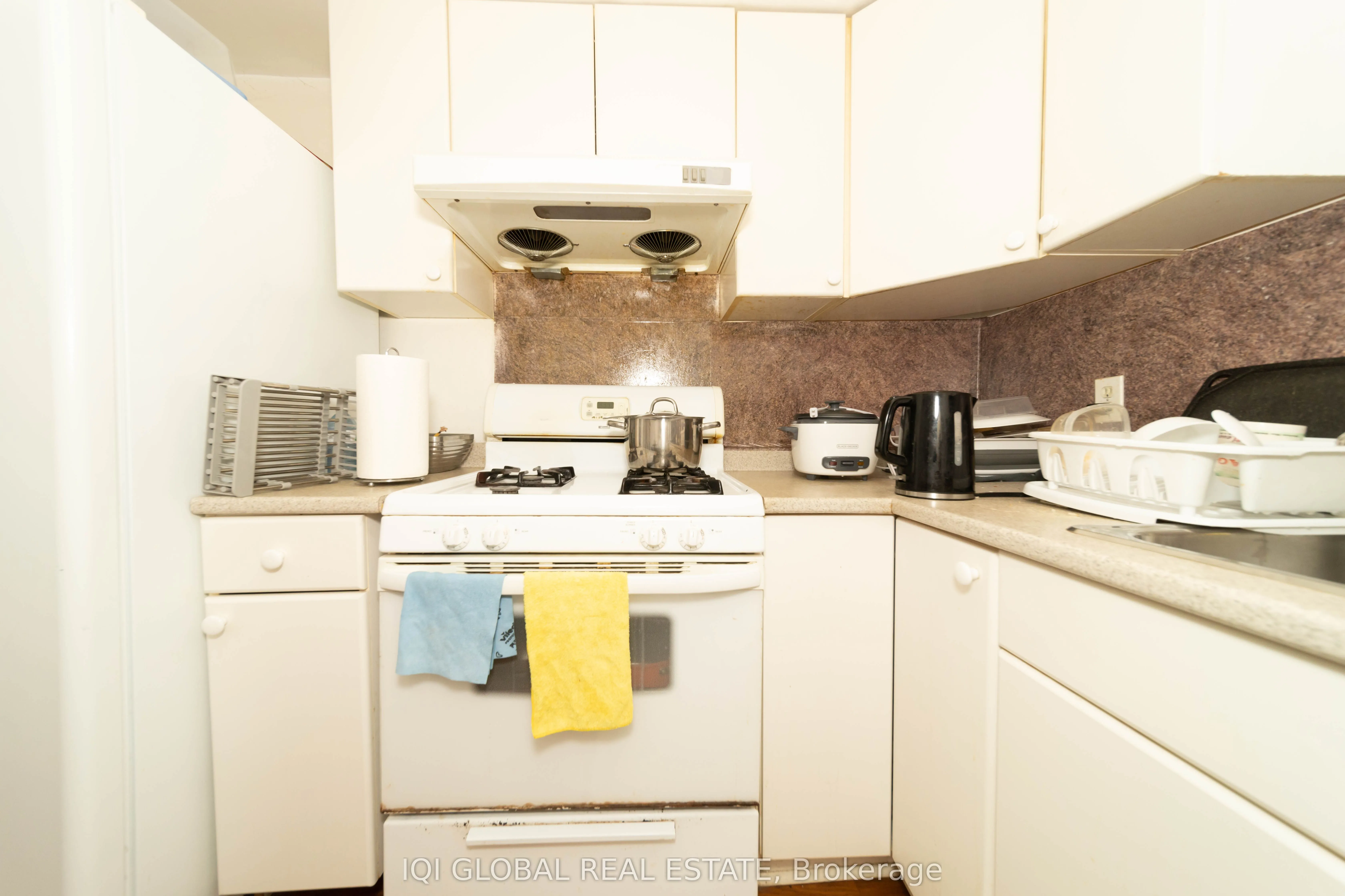 31 REGATTA CRES Crescent E