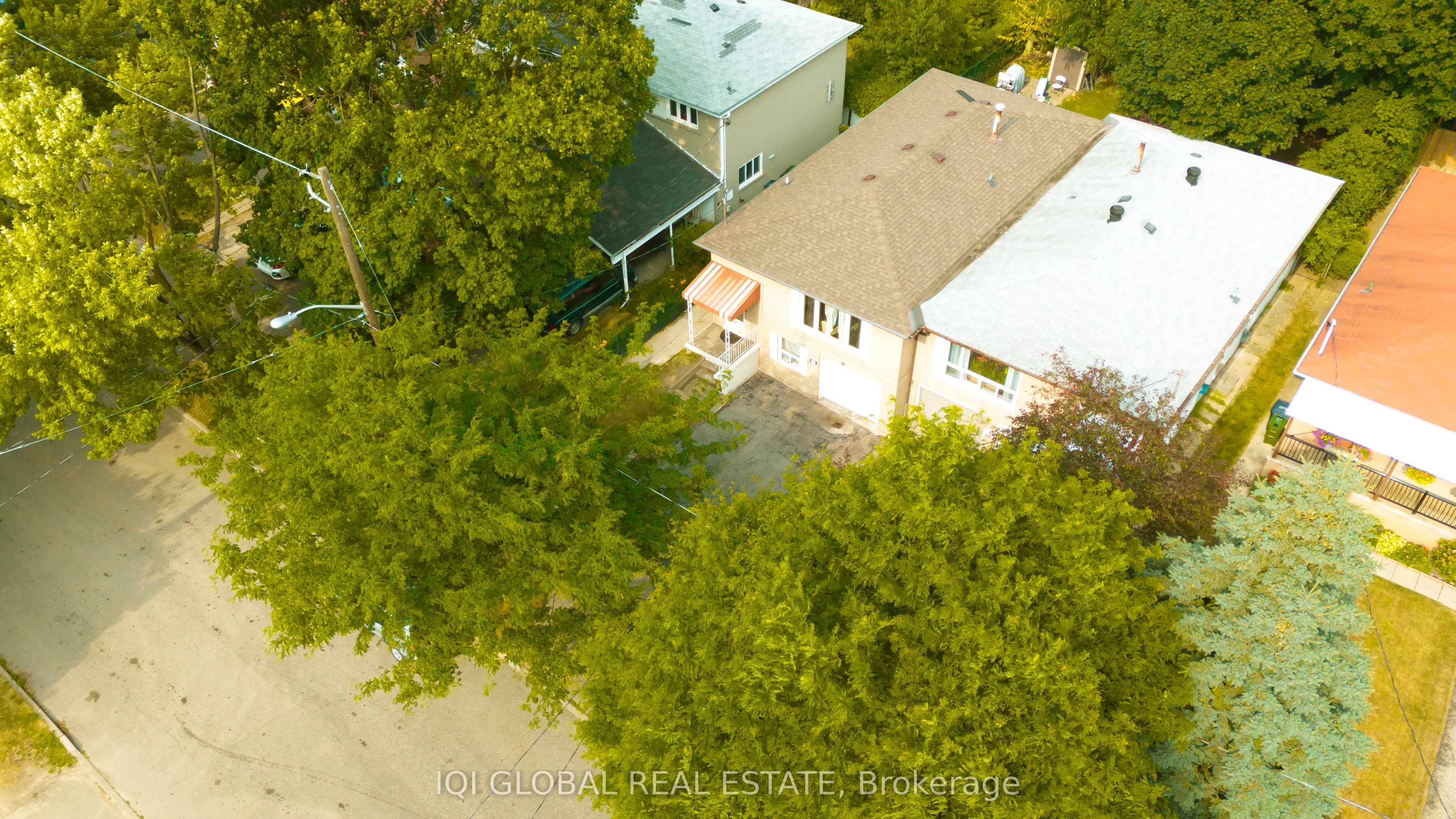 31 REGATTA CRES Crescent E