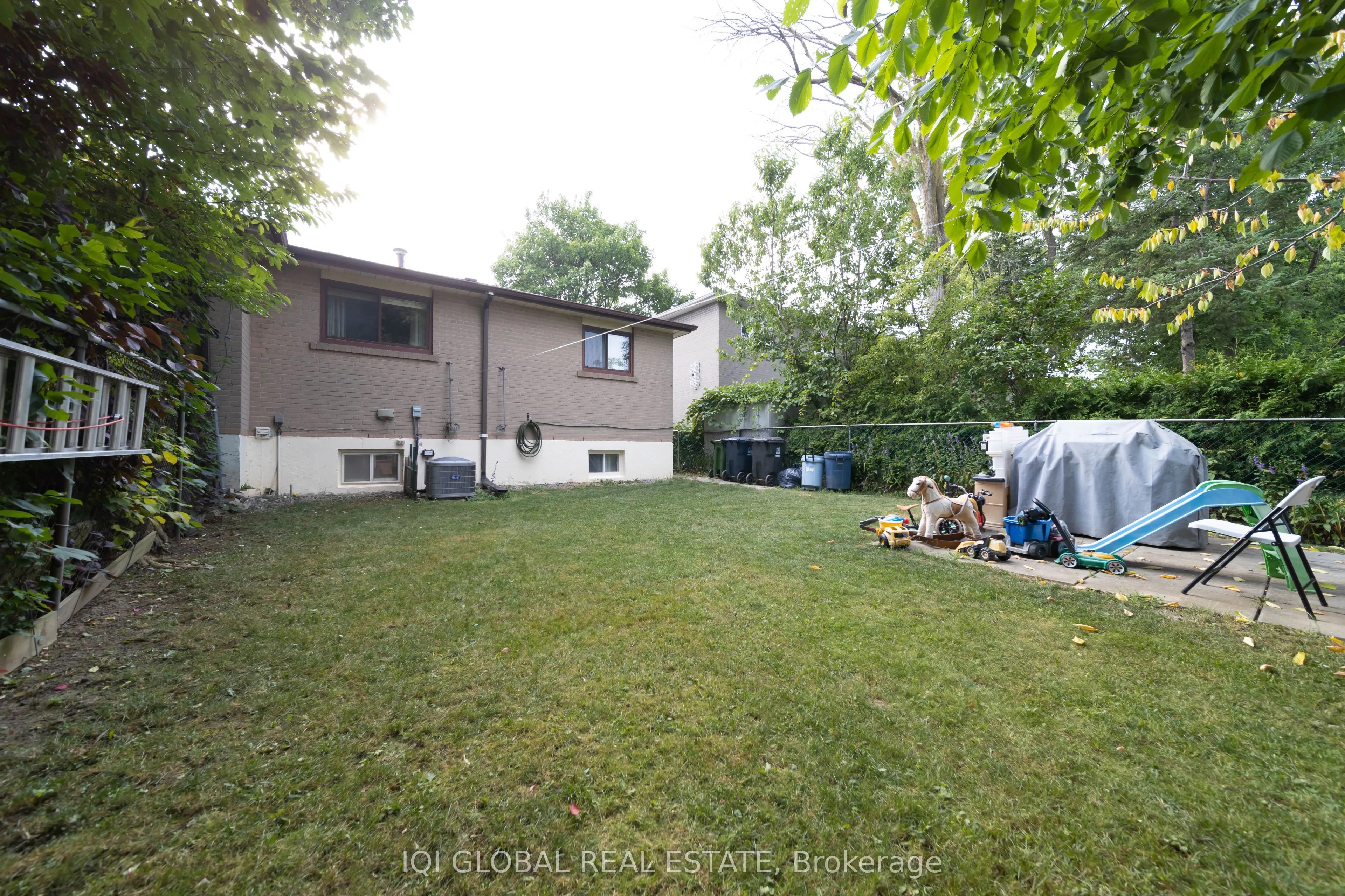 31 REGATTA CRES Crescent E