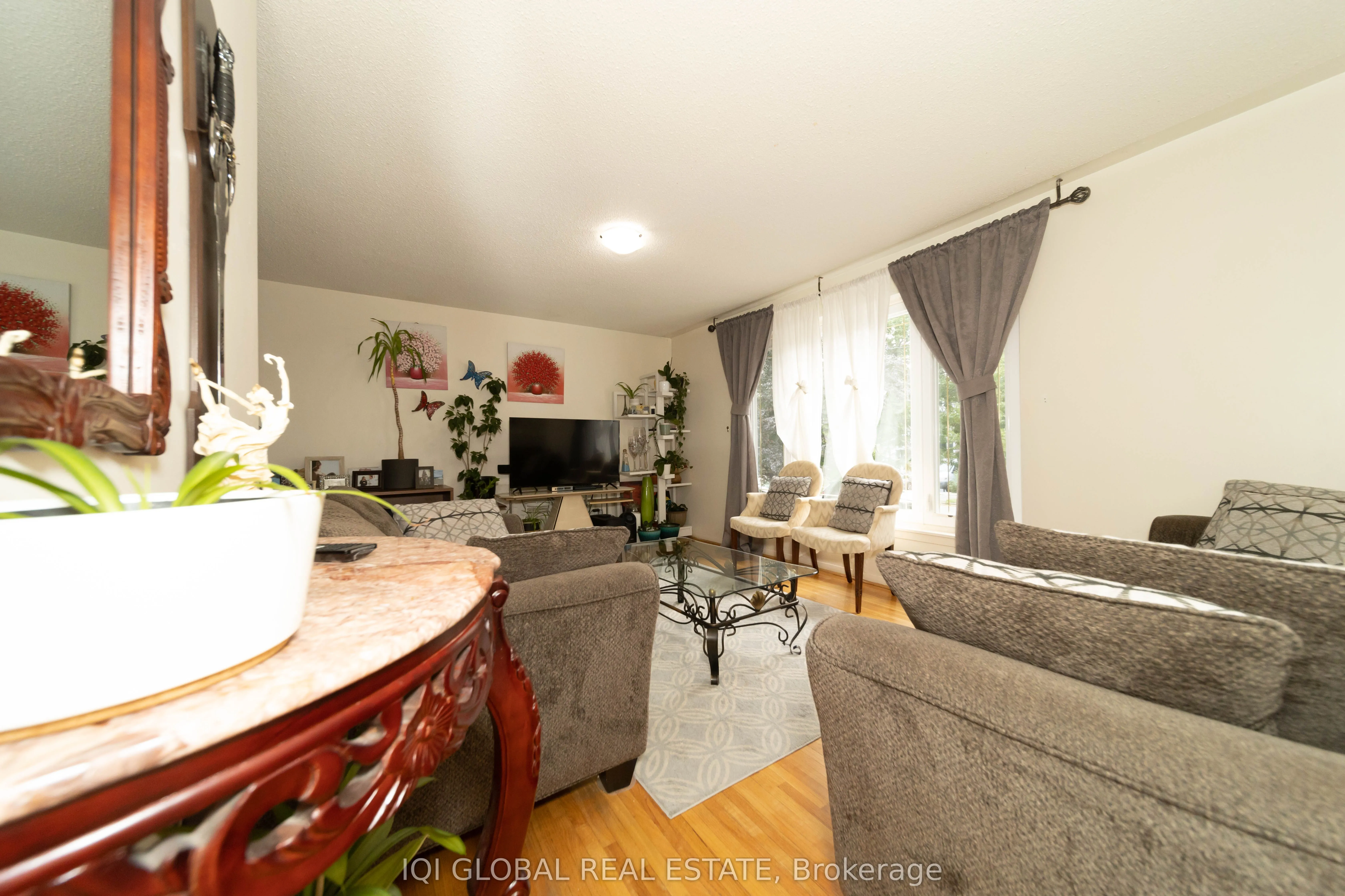 31 REGATTA CRES Crescent E