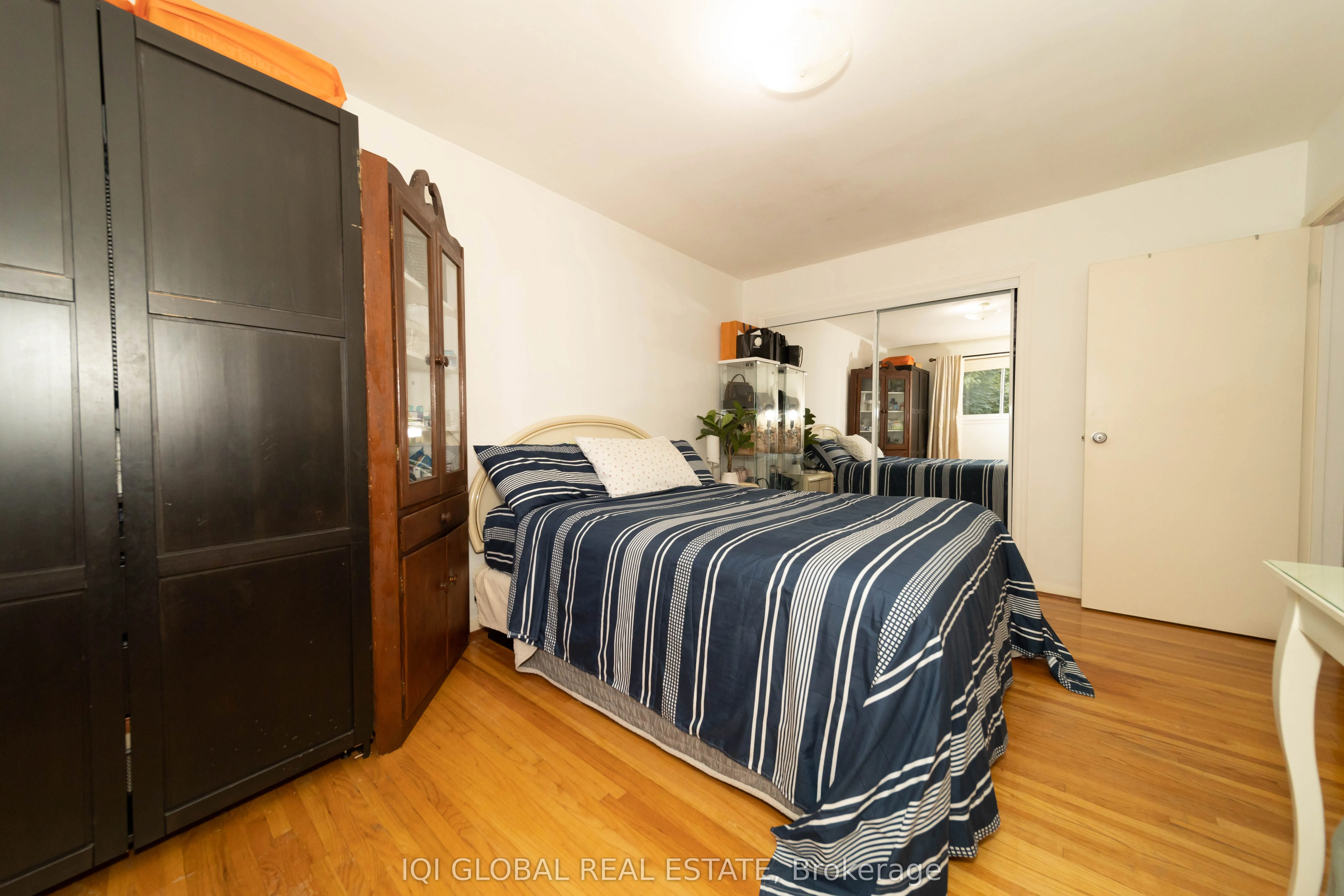 31 REGATTA CRES Crescent E