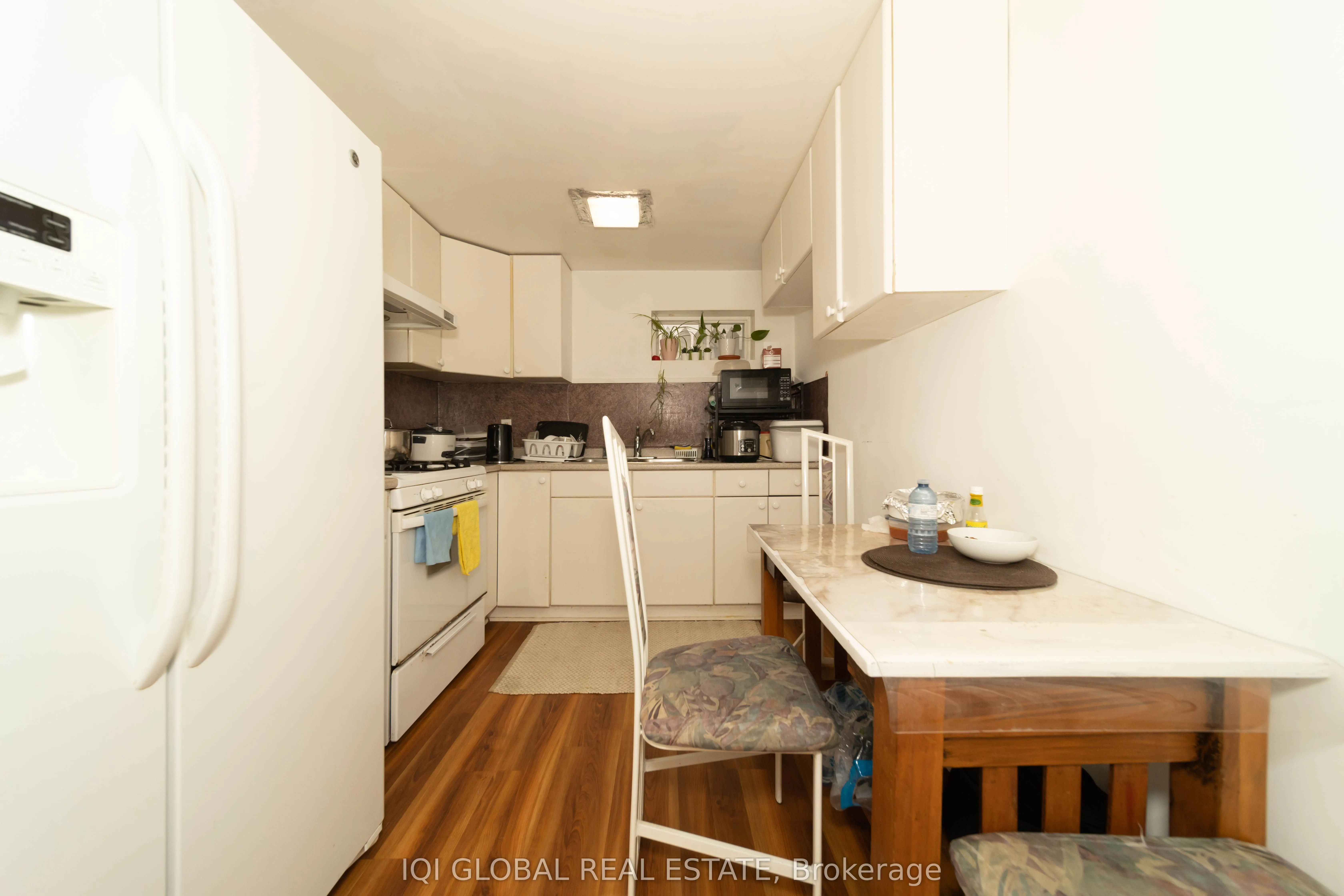 31 REGATTA CRES Crescent E