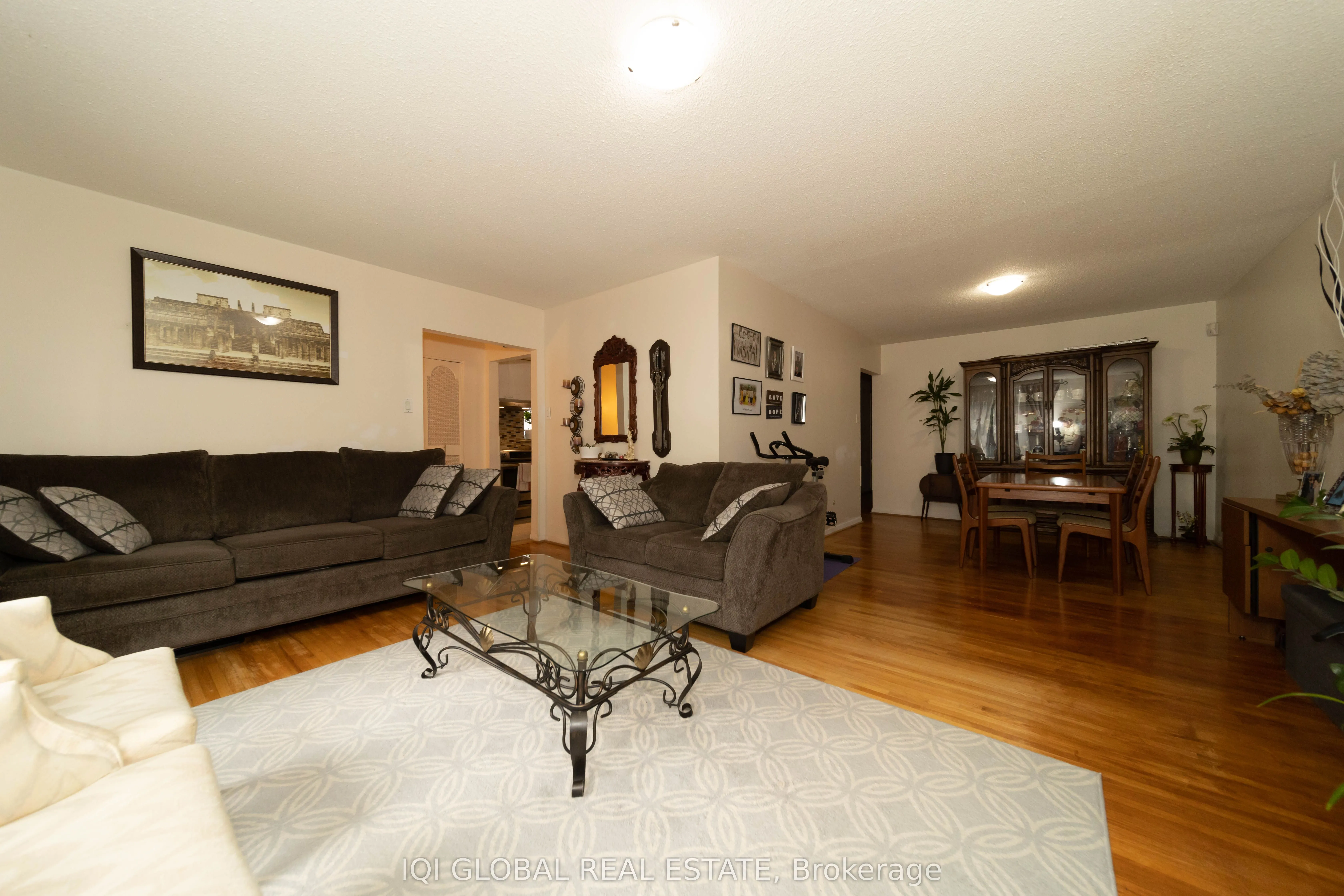 31 REGATTA CRES Crescent E