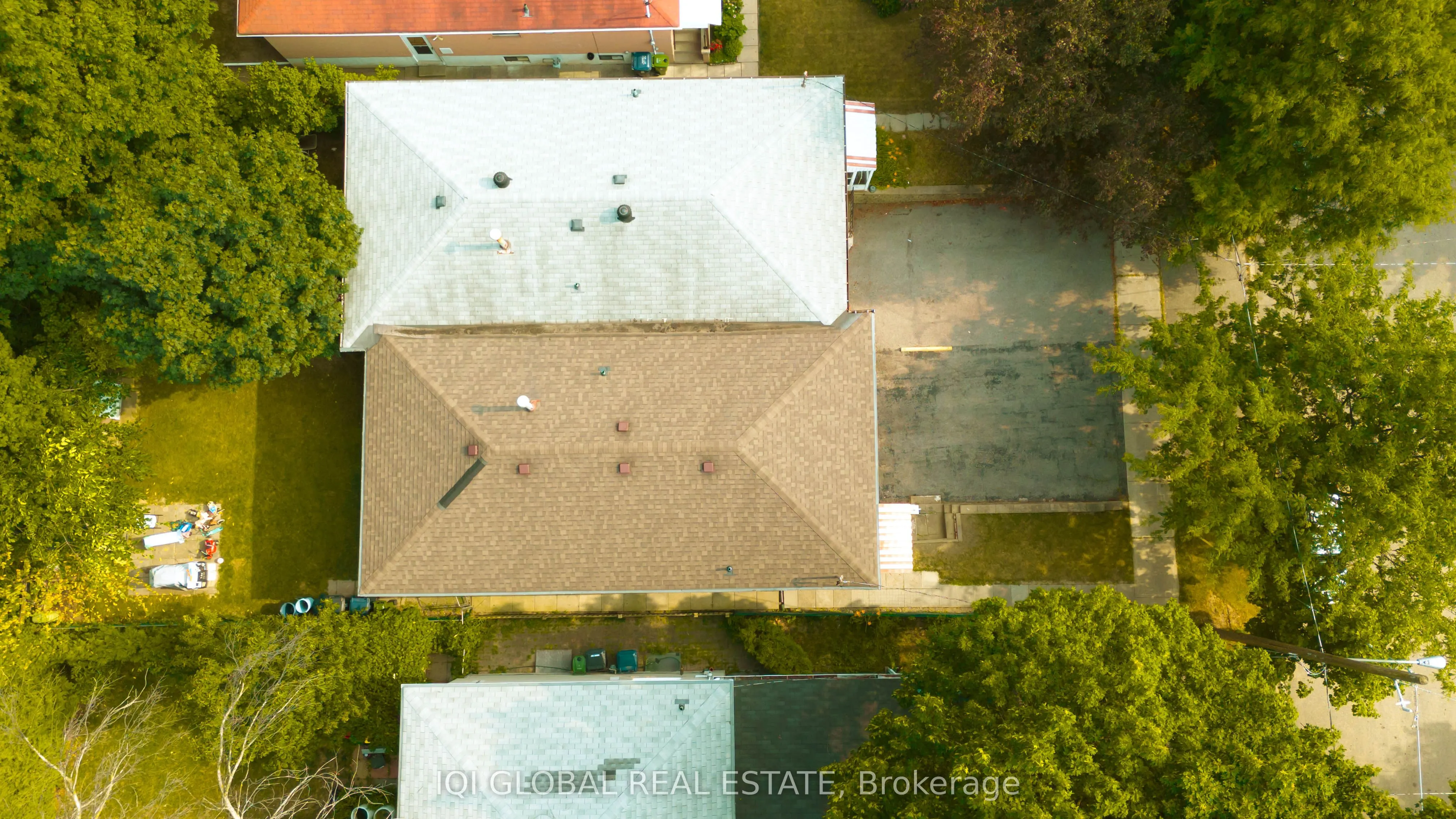 31 REGATTA CRES Crescent E