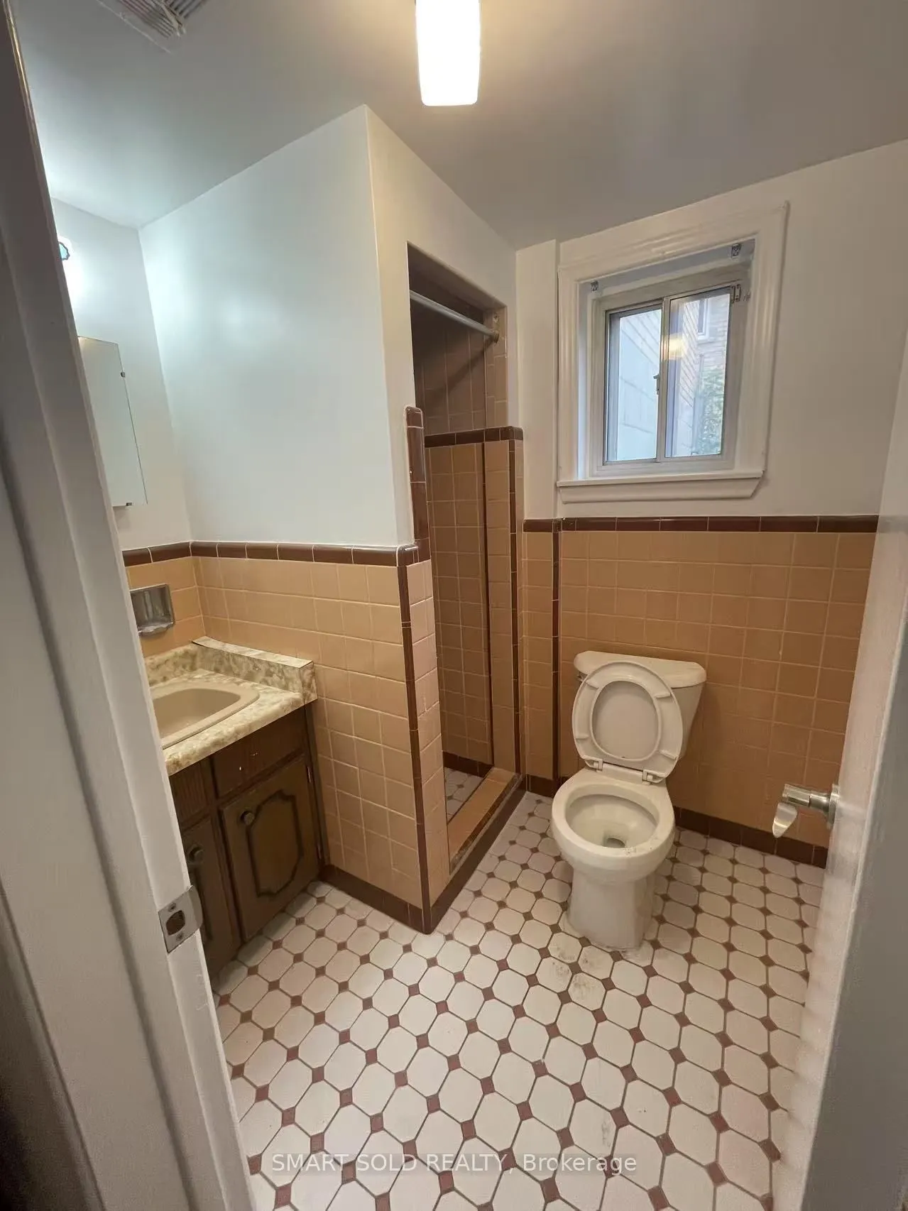 17 Brett Avenue, #BASEMENT